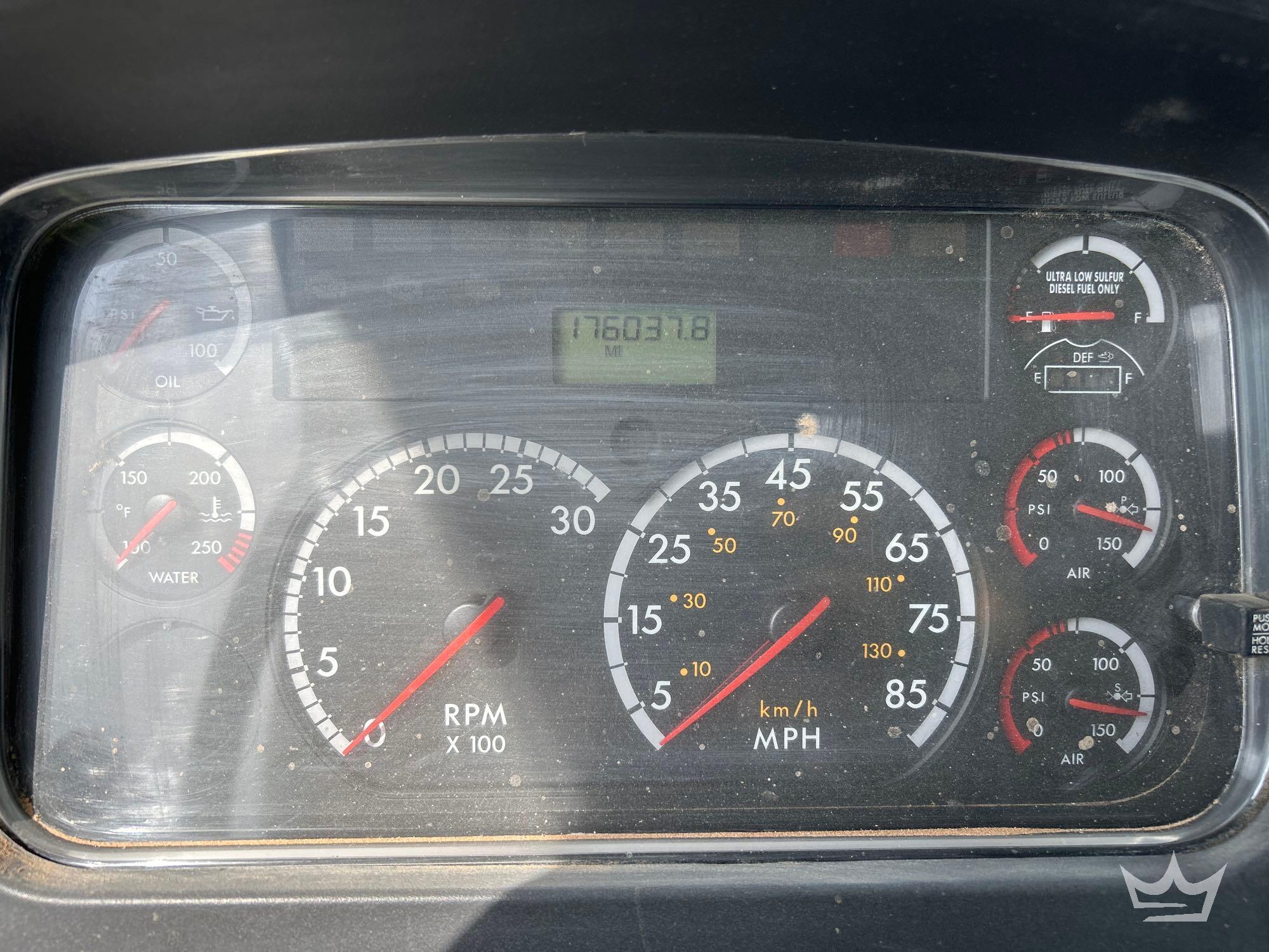 2012 Freightliner M2 106