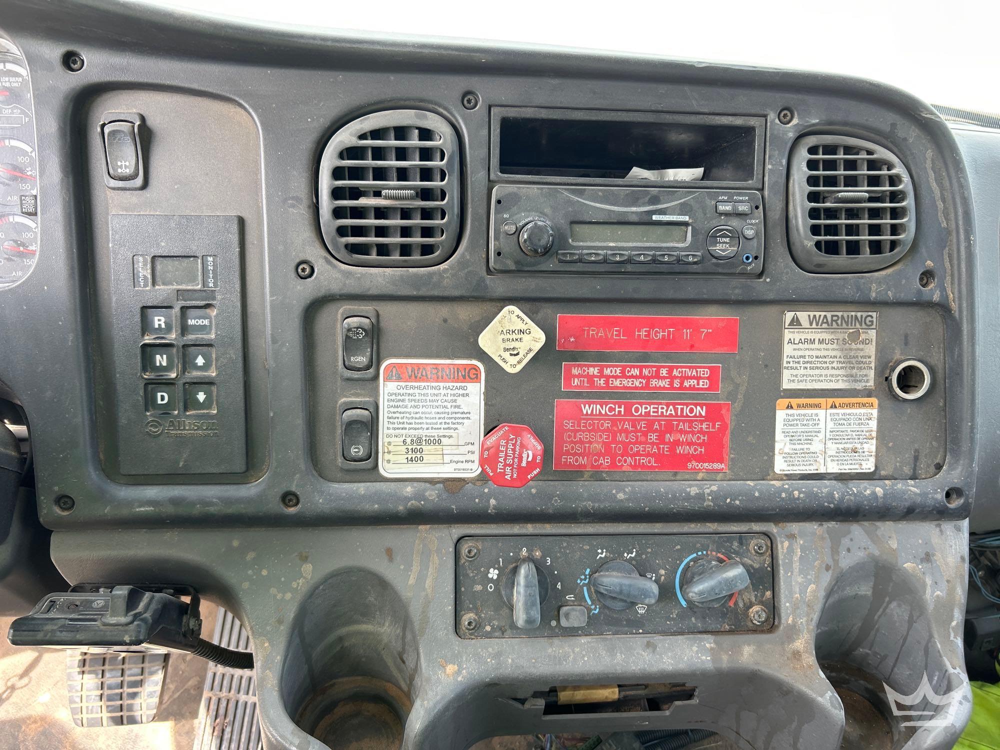 2012 Freightliner M2 106