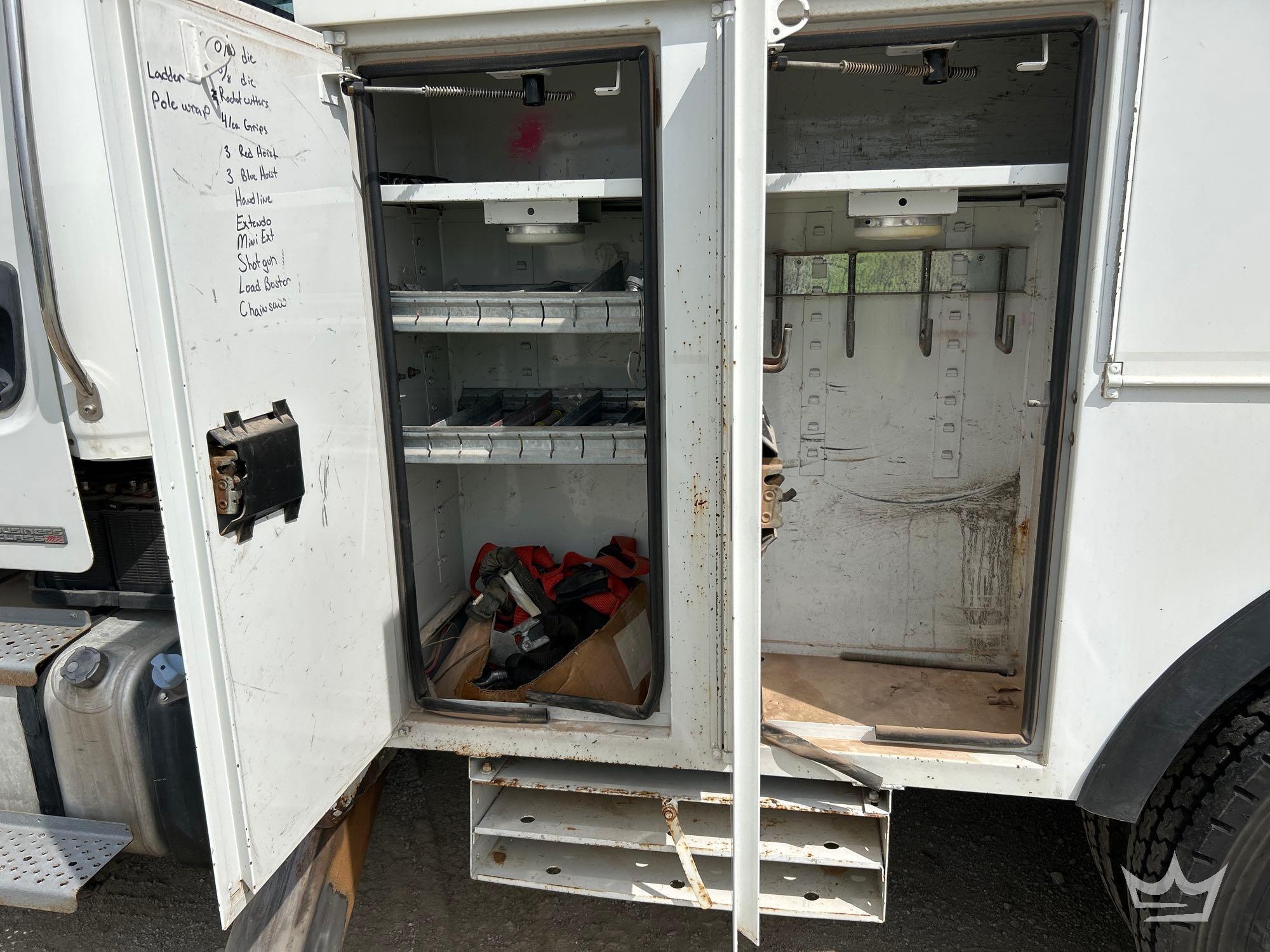 2012 Freightliner M2 106