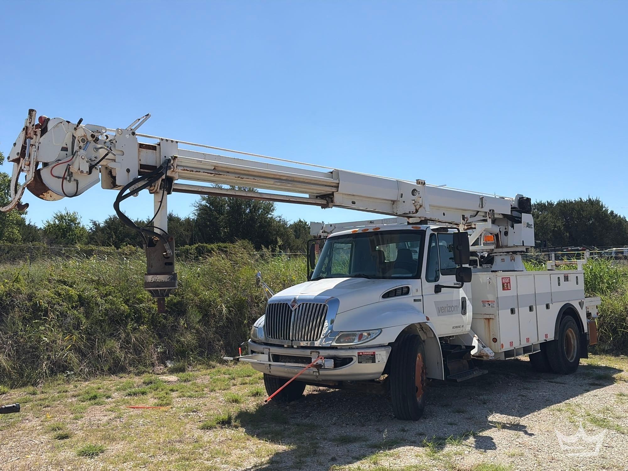 2012 International 4300 Altec DC47-TR Digger Derrick Truck