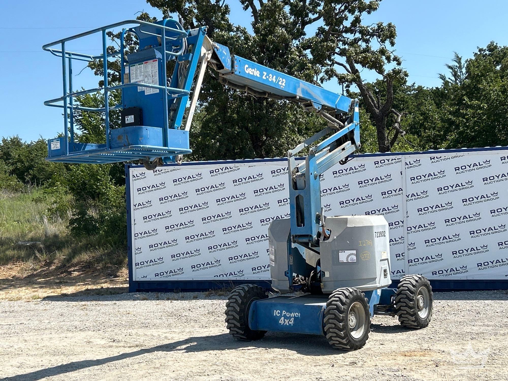 Photo of a 2008 Genie Z34/22