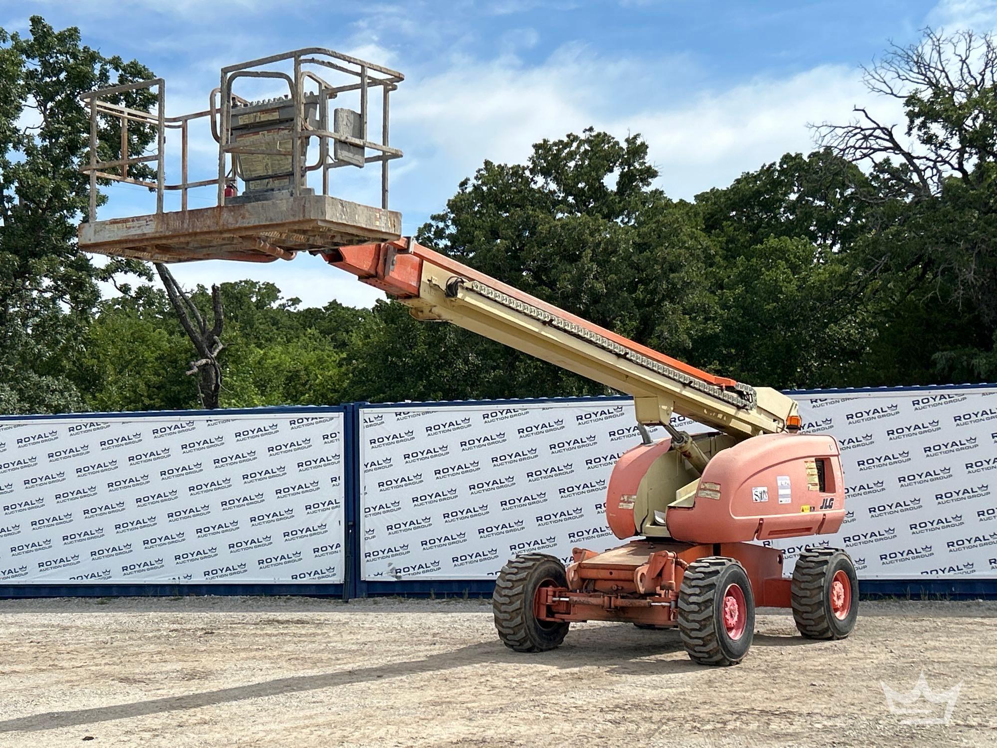 Photo of a 1999 JLG 600S