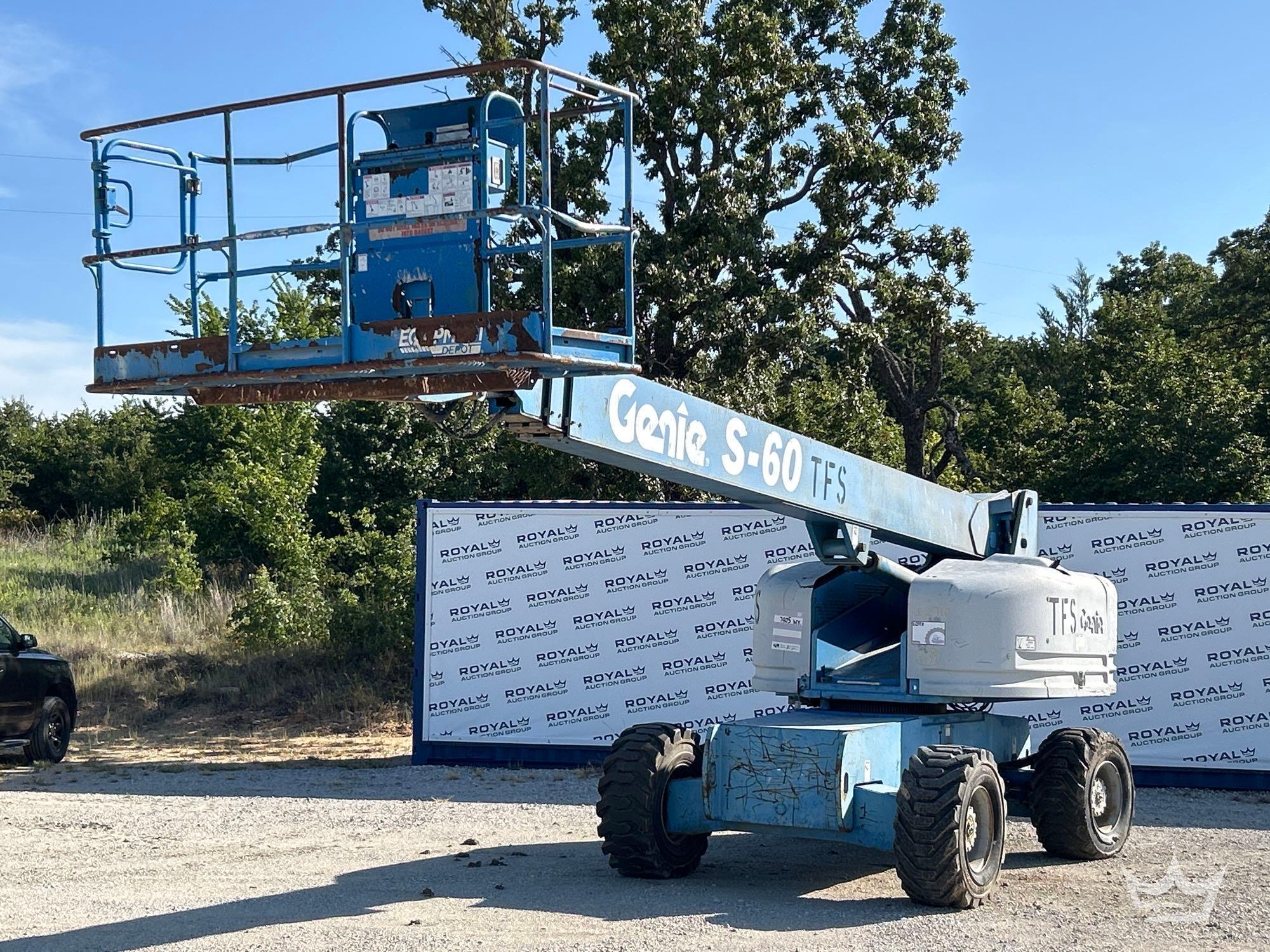 Photo of a 2001 Genie S60