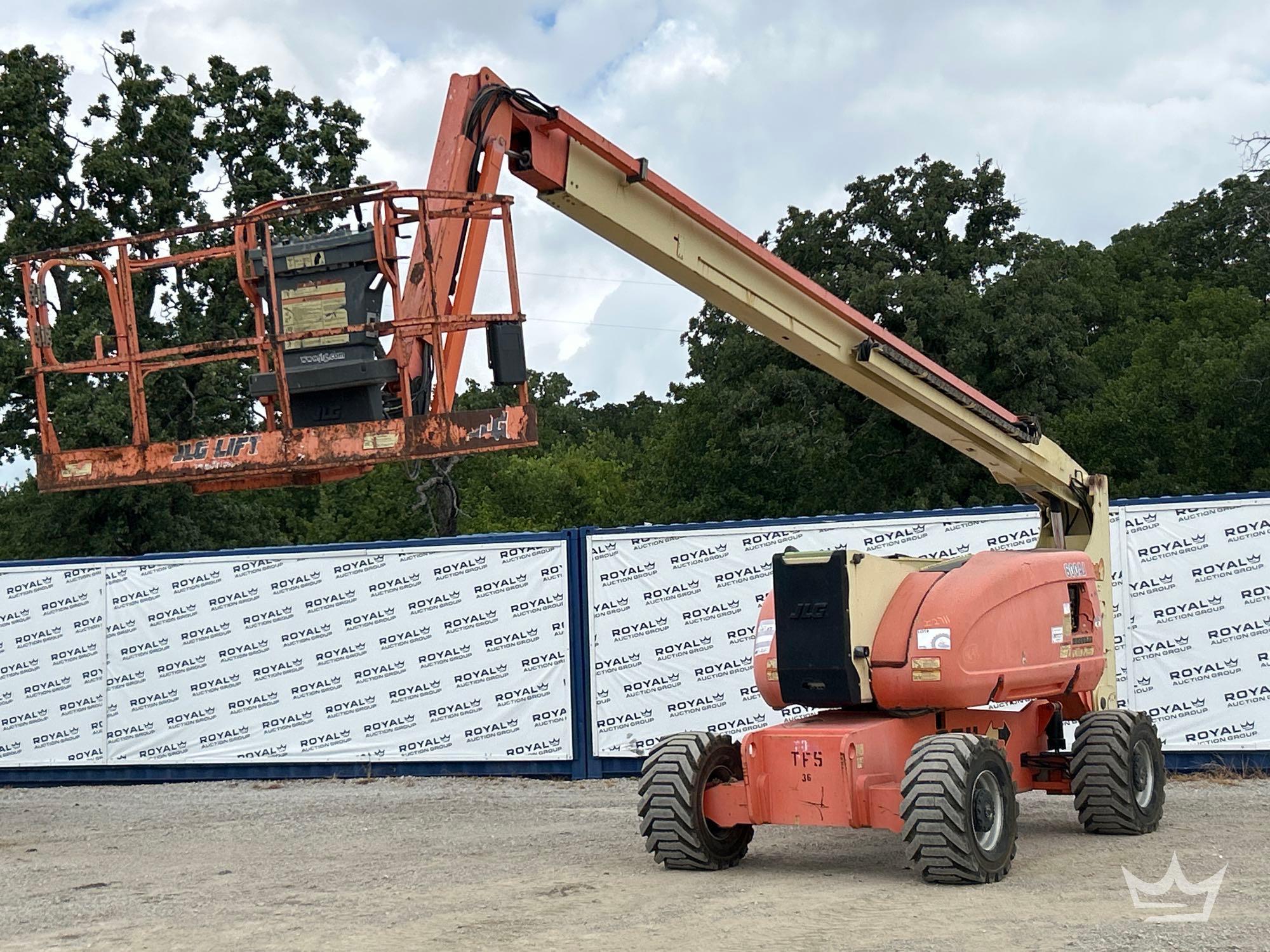 Photo of a 2008 JLG 800AJ