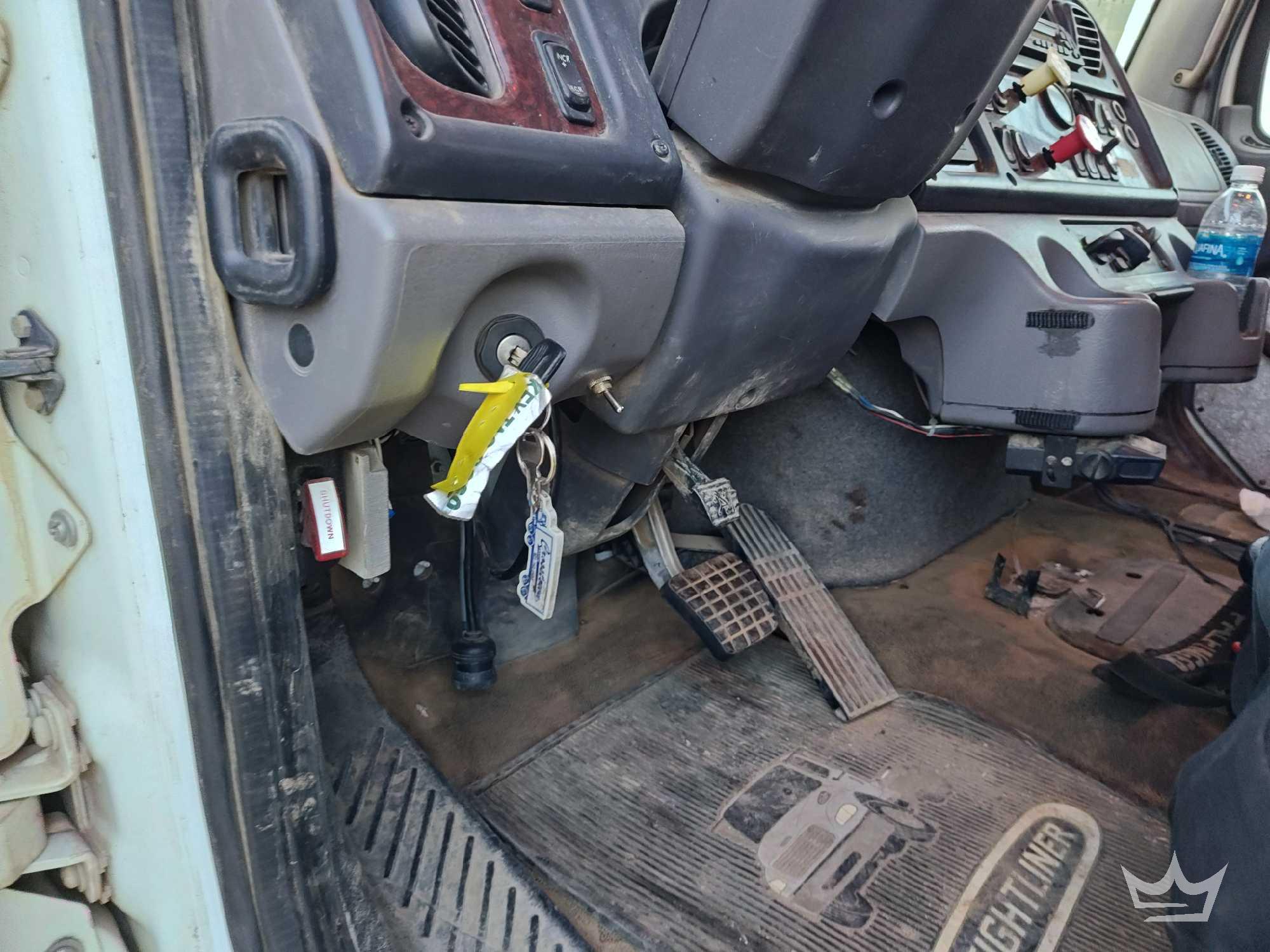 2014 Freightliner M2 106