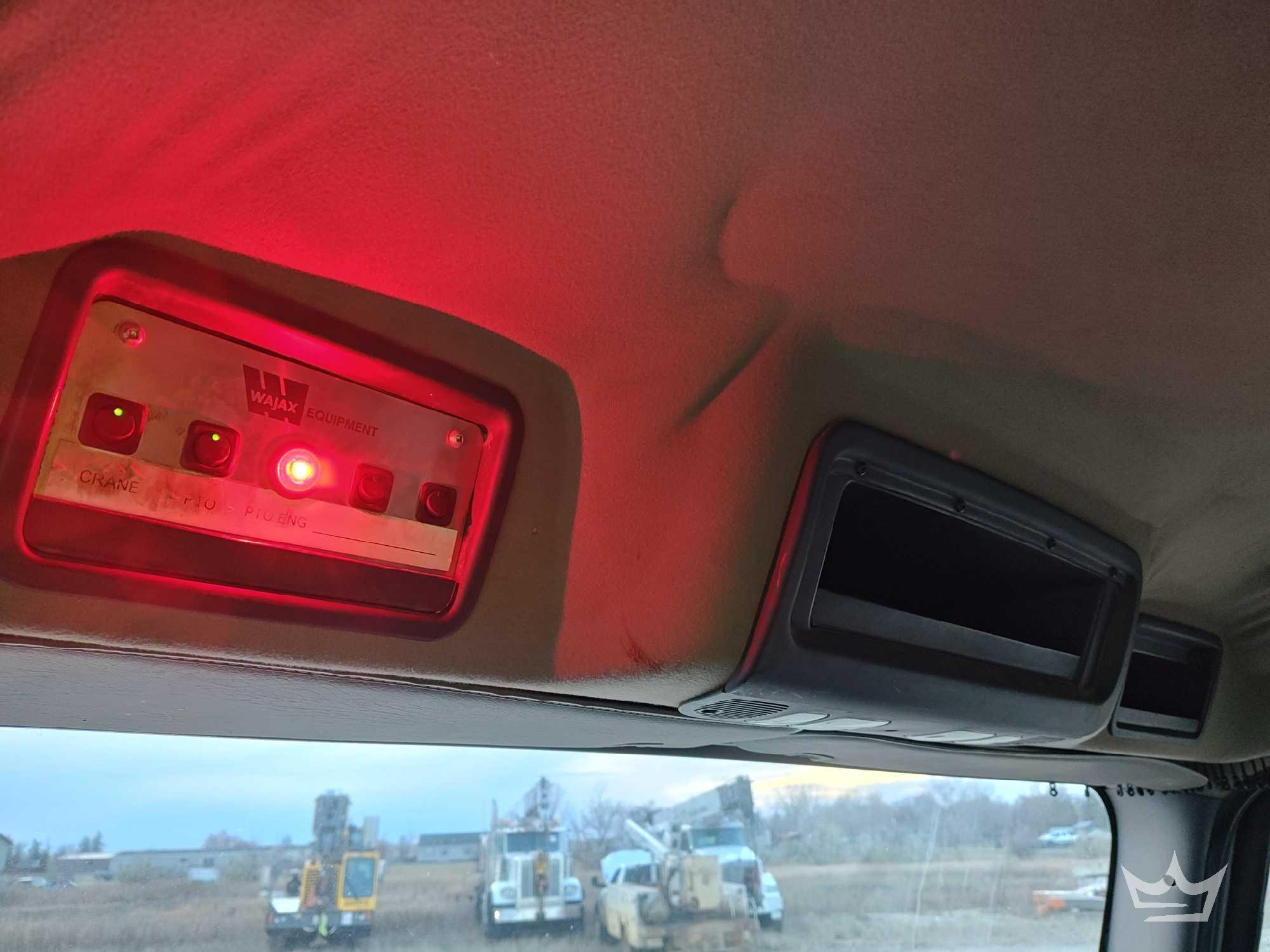2014 Freightliner M2 106
