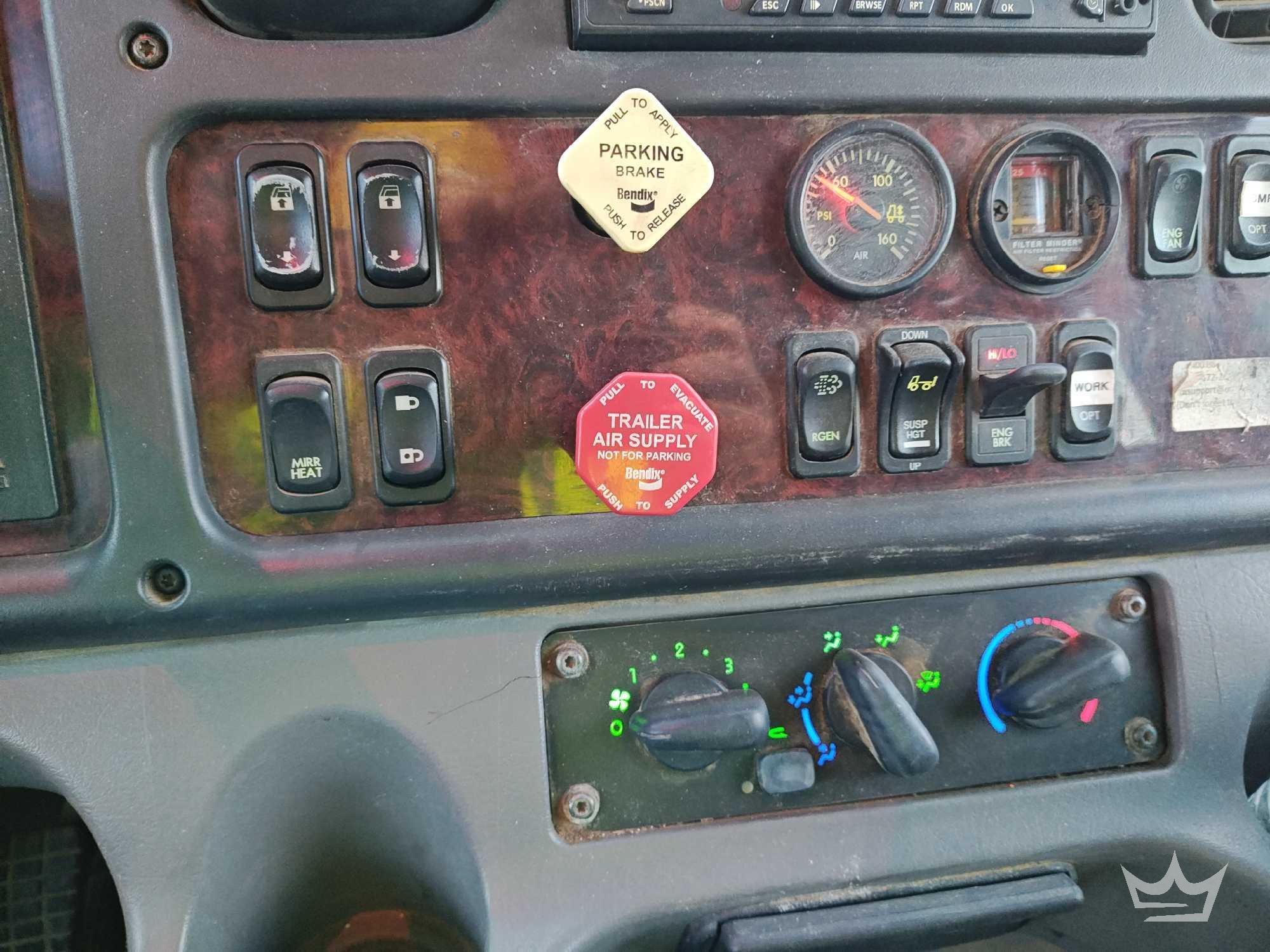 2014 Freightliner M2 106