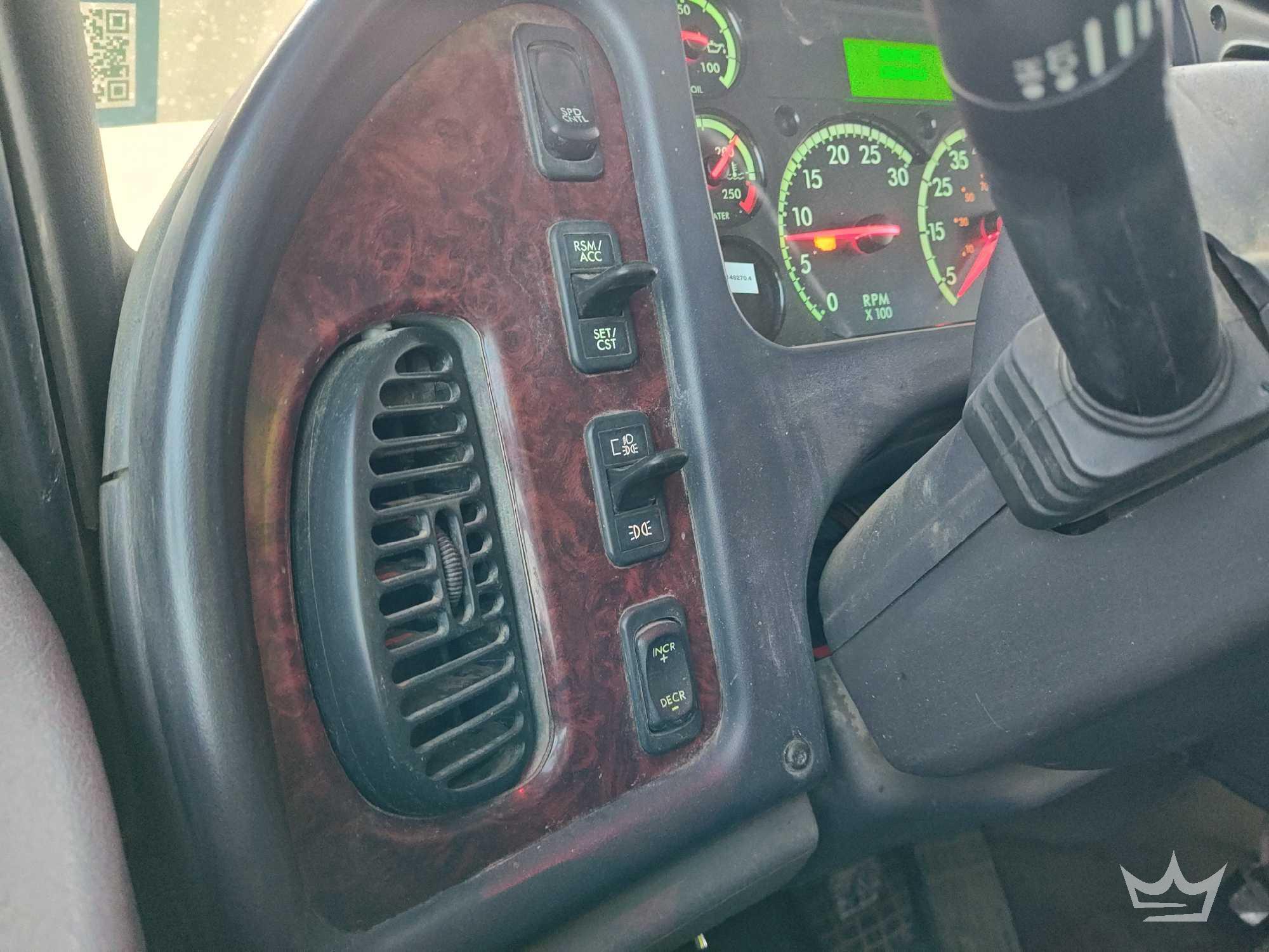 2014 Freightliner M2 106