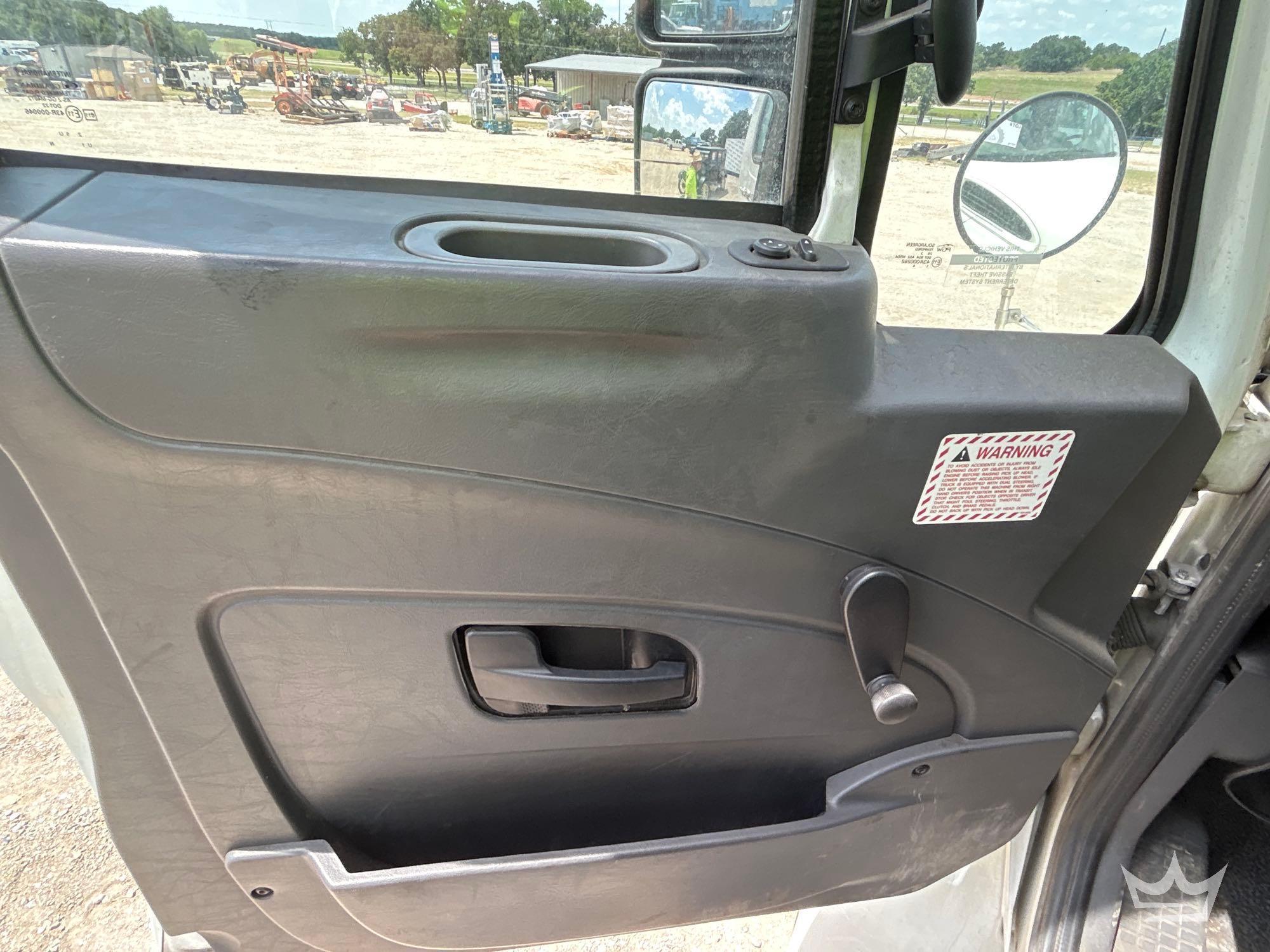 2014 International DURASTAR 4300