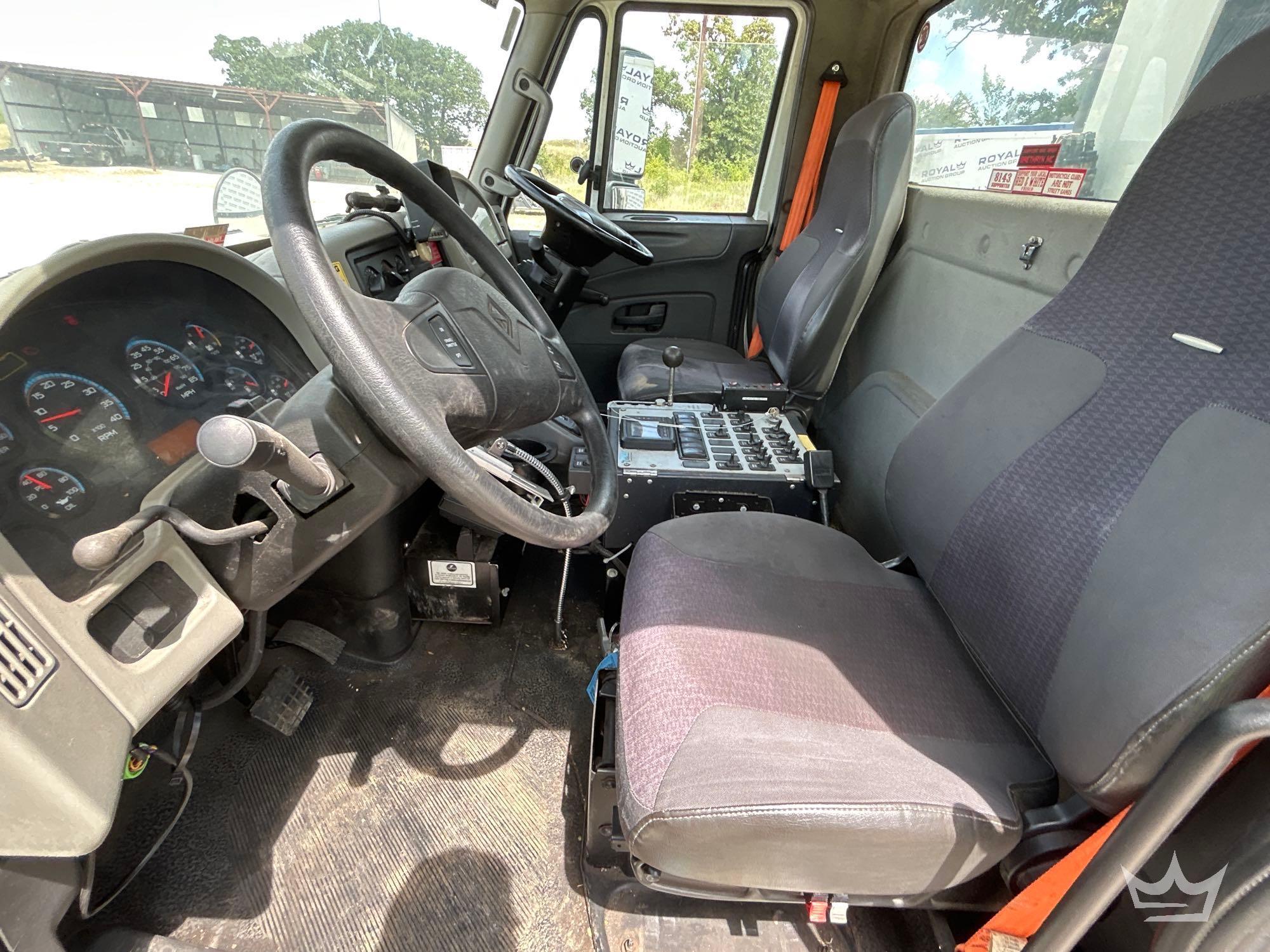 2014 International DURASTAR 4300