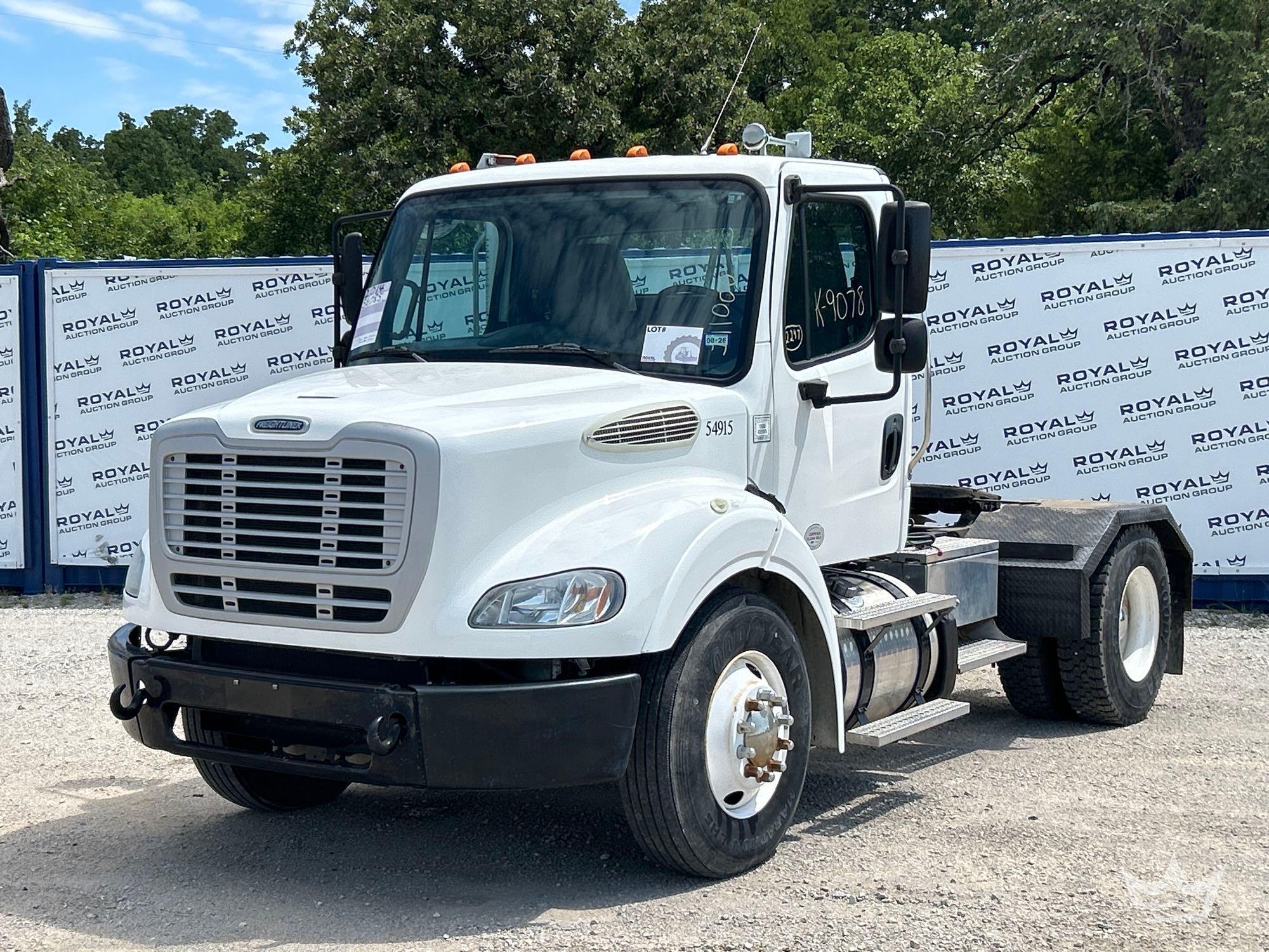 2014 Freightliner M2 106