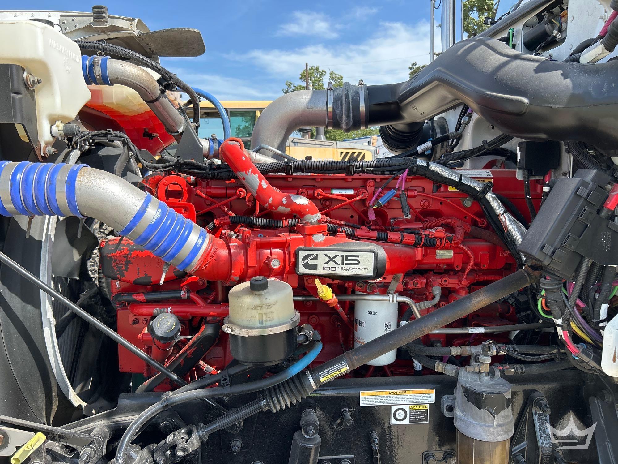 2020 Peterbilt 389