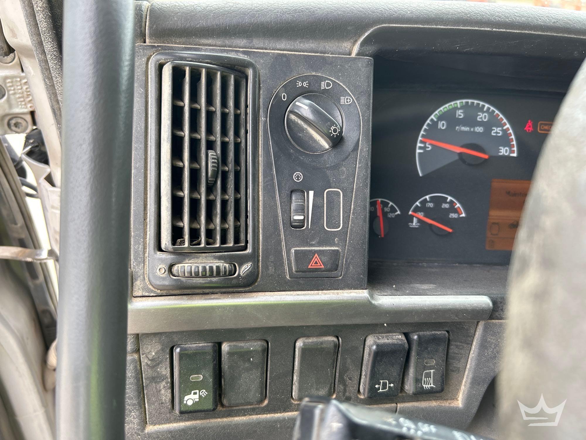 2007 Volvo VNM