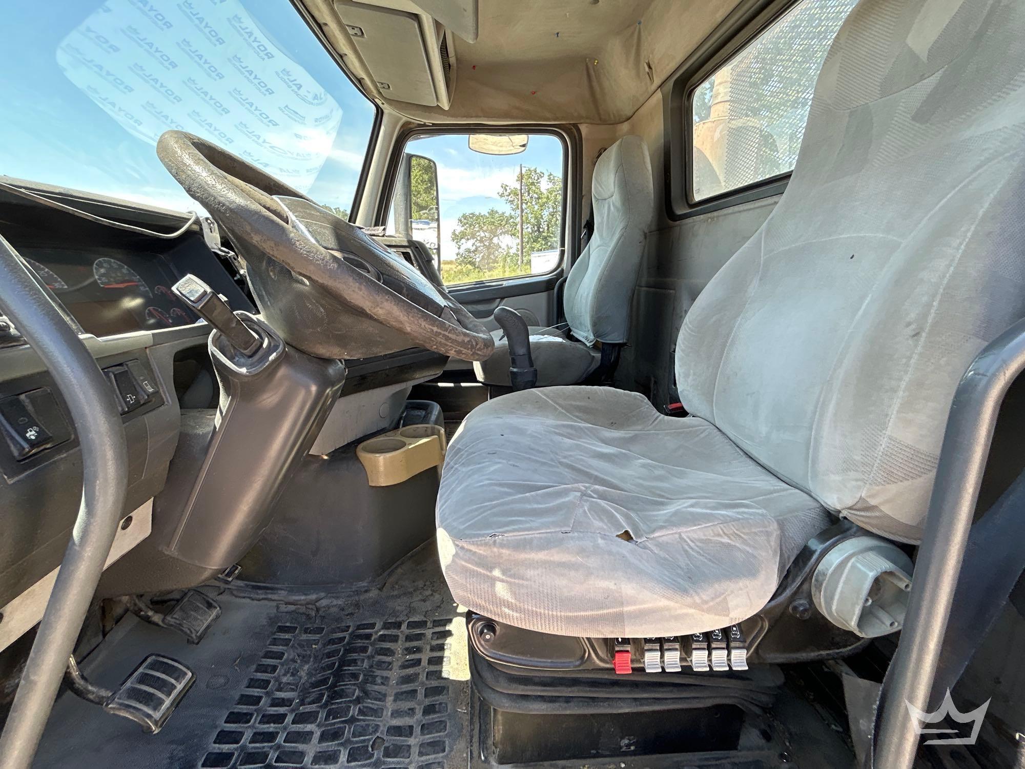 2007 Volvo VNM