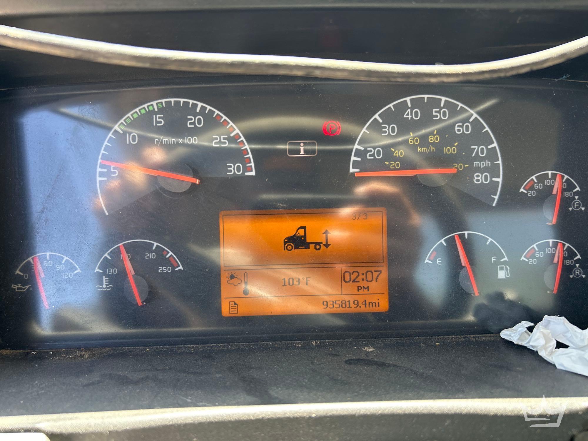 2007 Volvo VNM