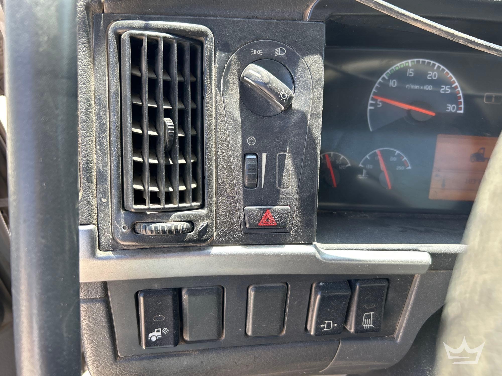 2007 Volvo VNM