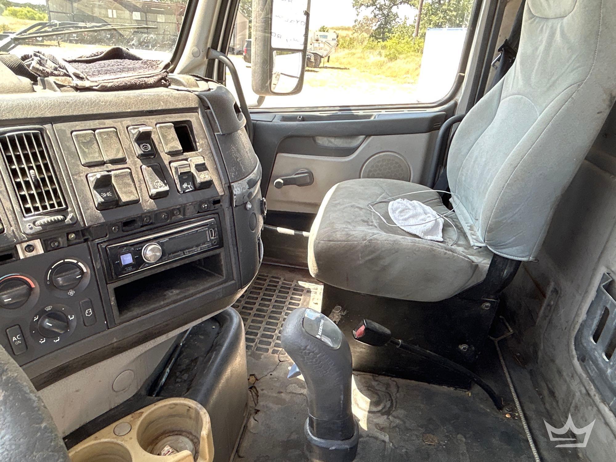2007 Volvo VNM