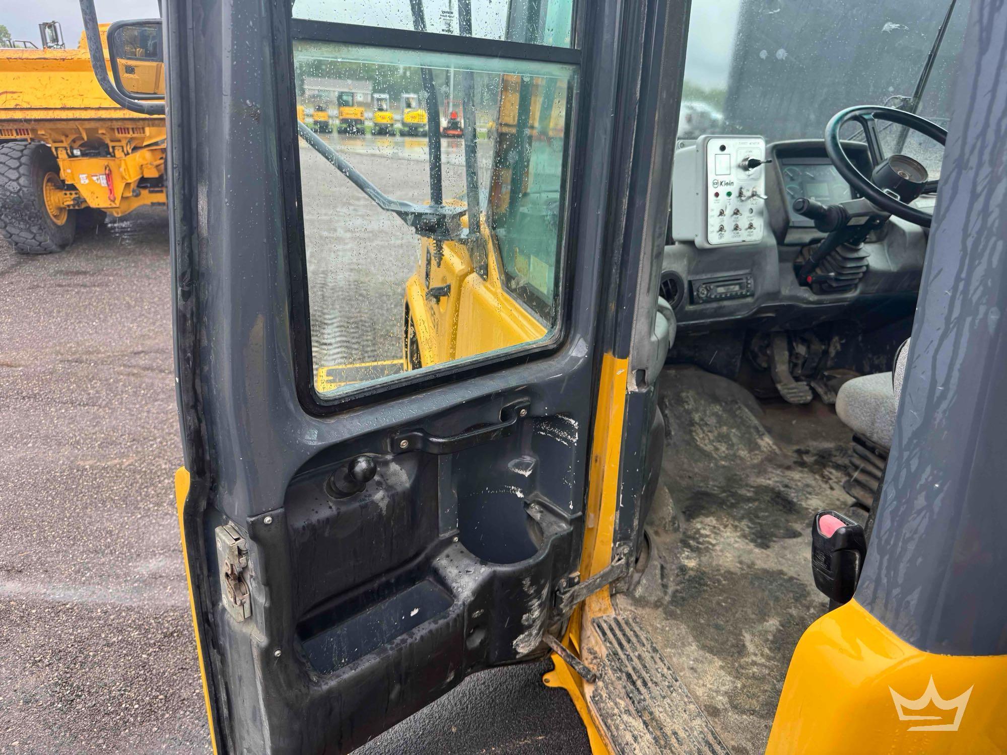 2013 John Deere 250D