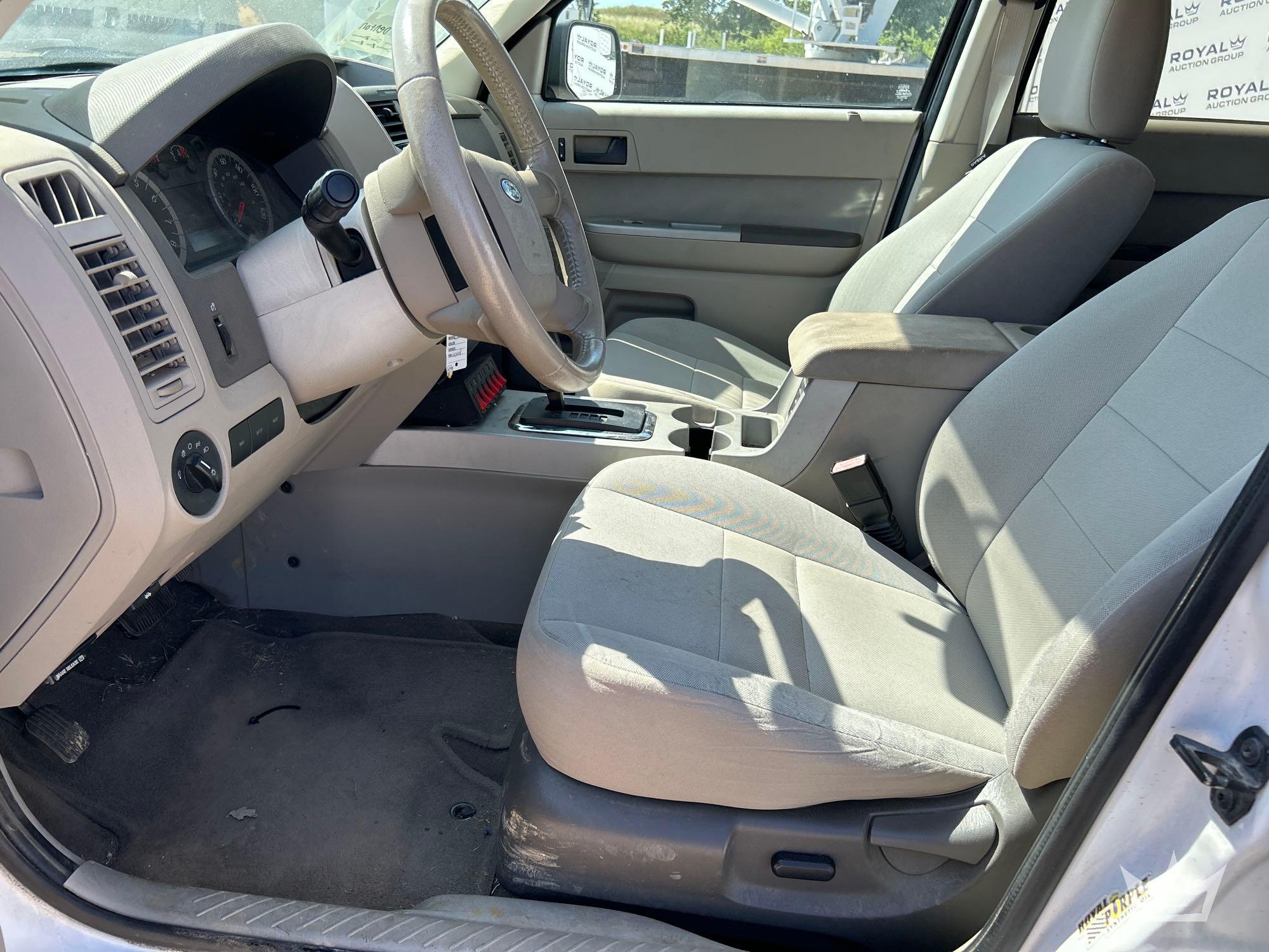 2010 Ford ESCAPE