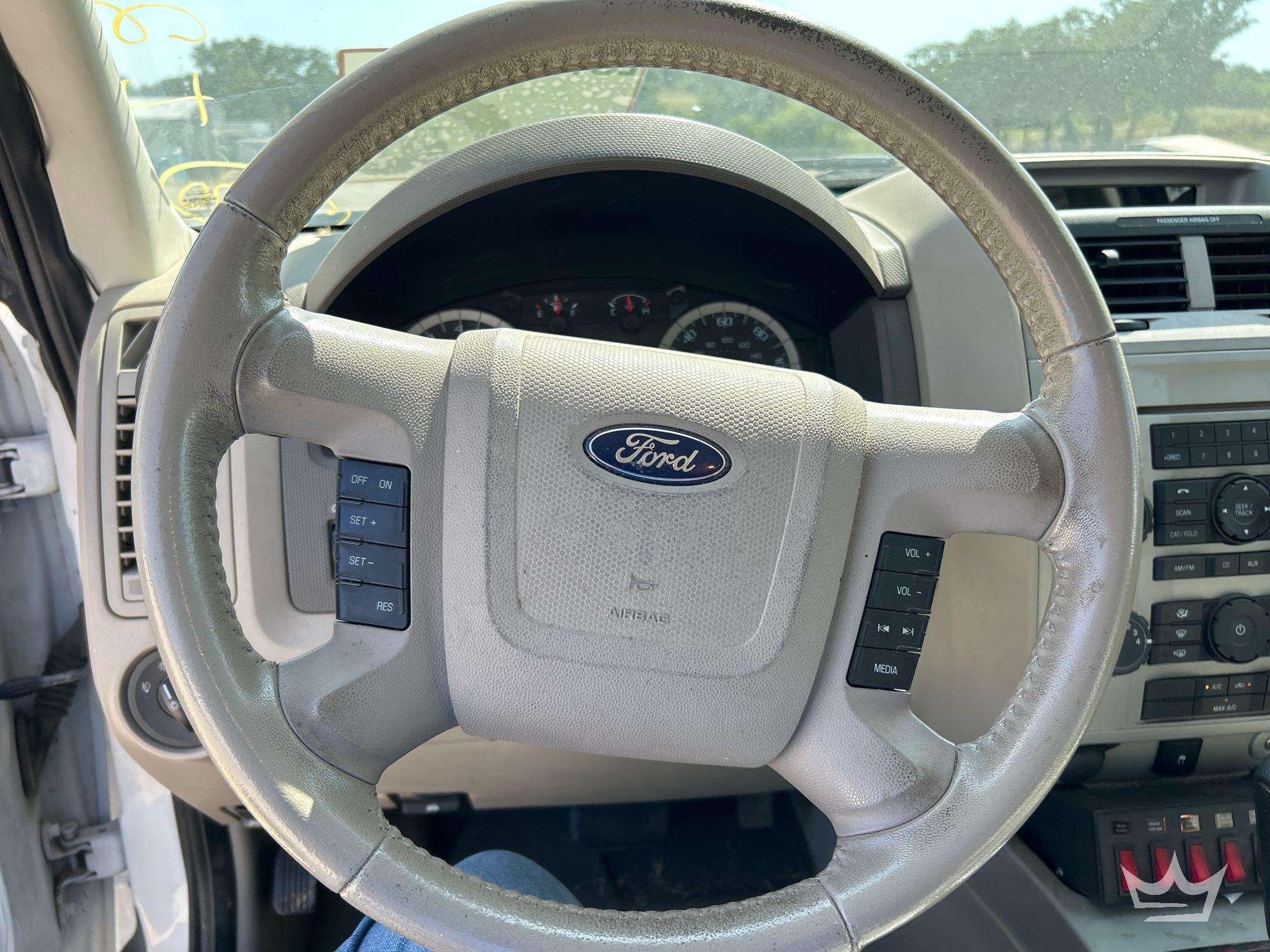 2010 Ford ESCAPE