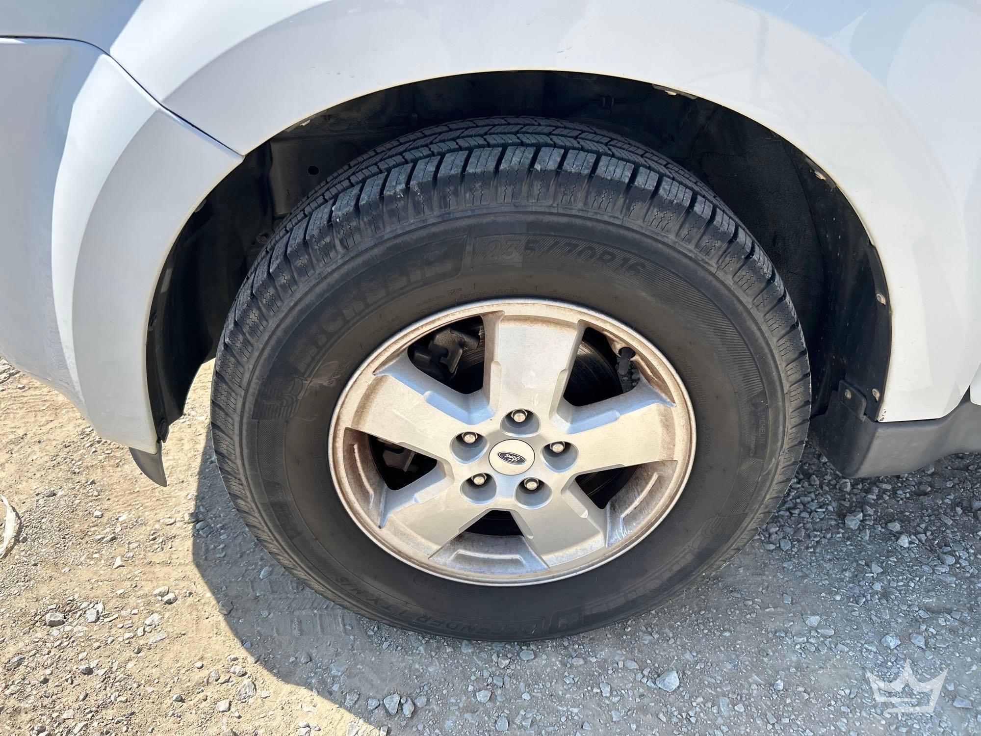 2010 Ford ESCAPE