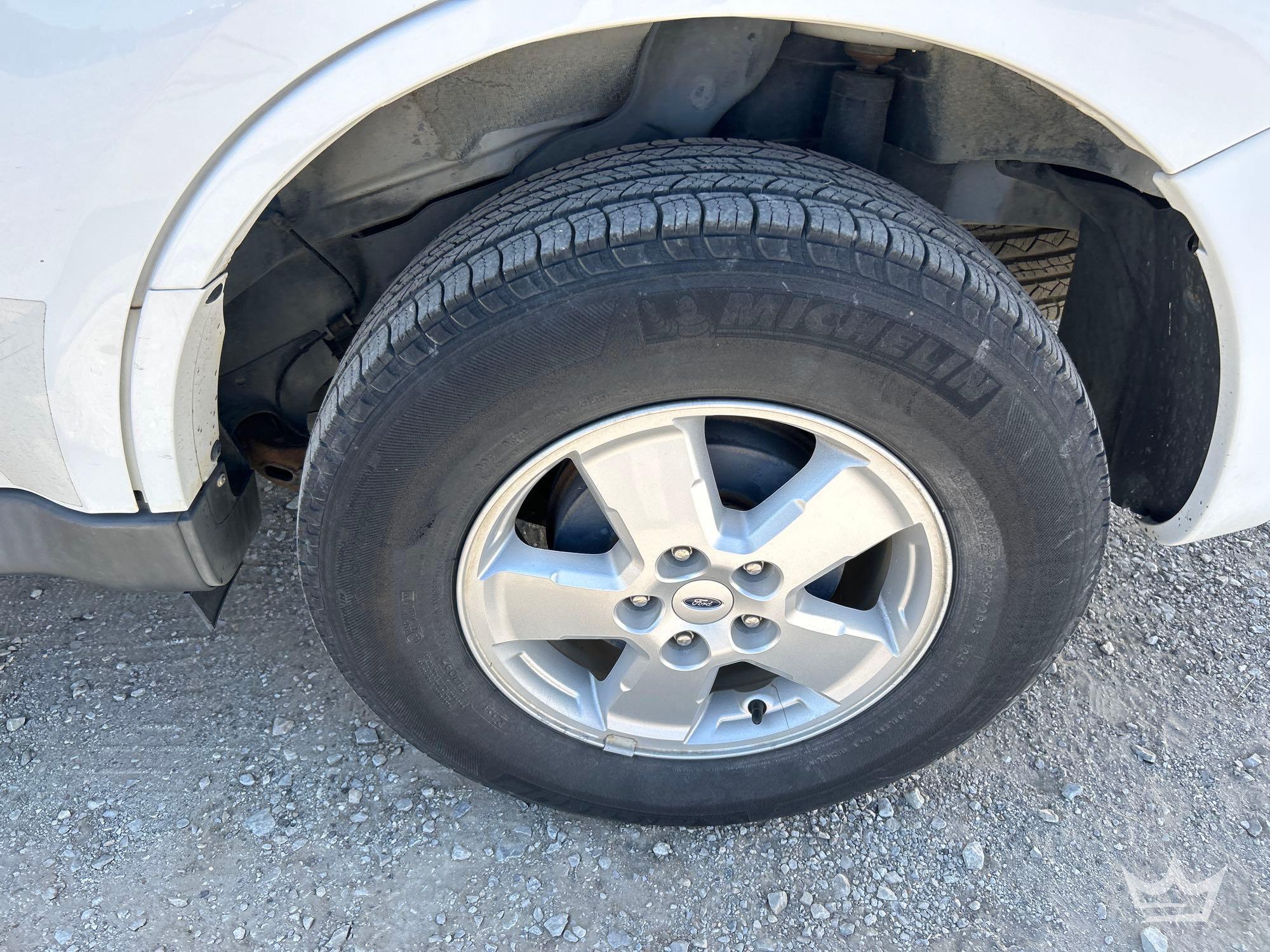2010 Ford ESCAPE
