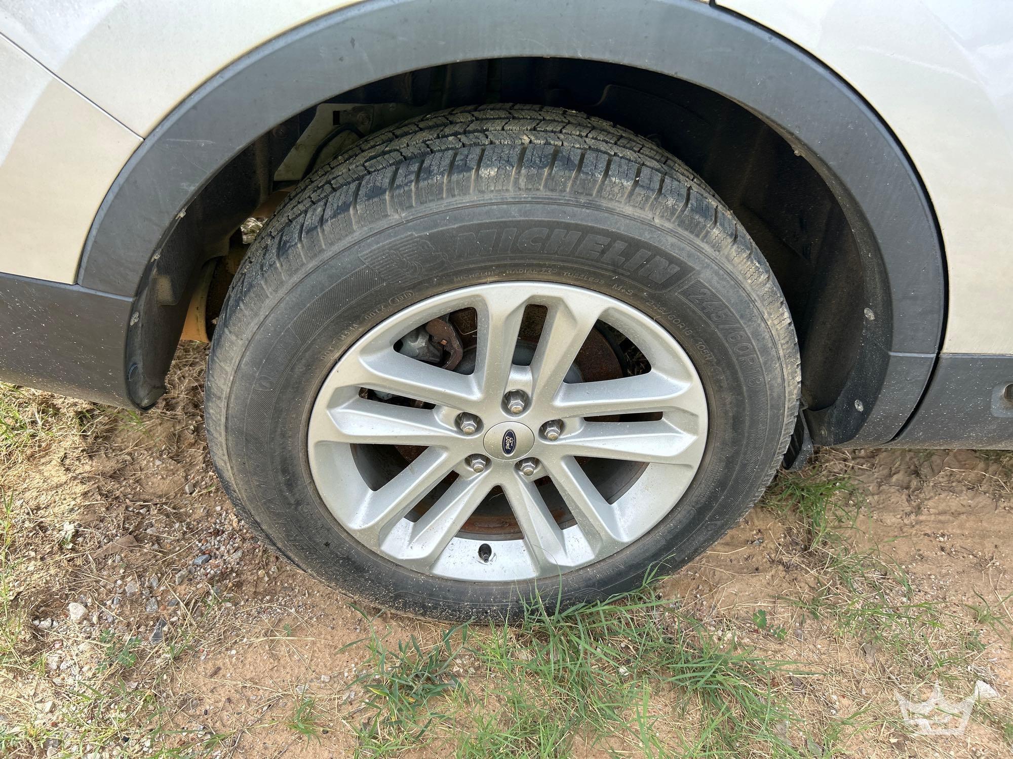 2016 Ford EXPLORER