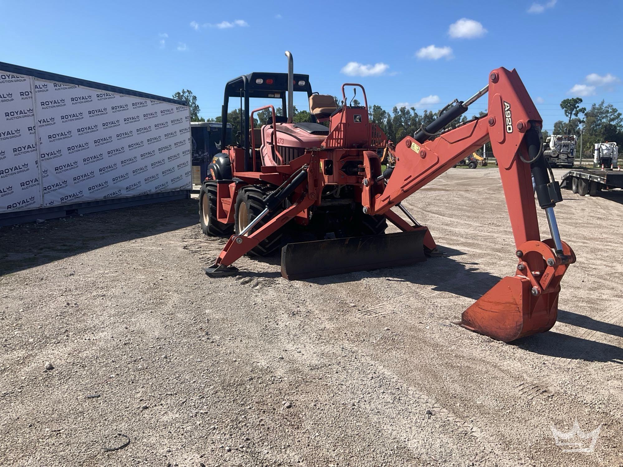 2015 Ditch Witch RT100