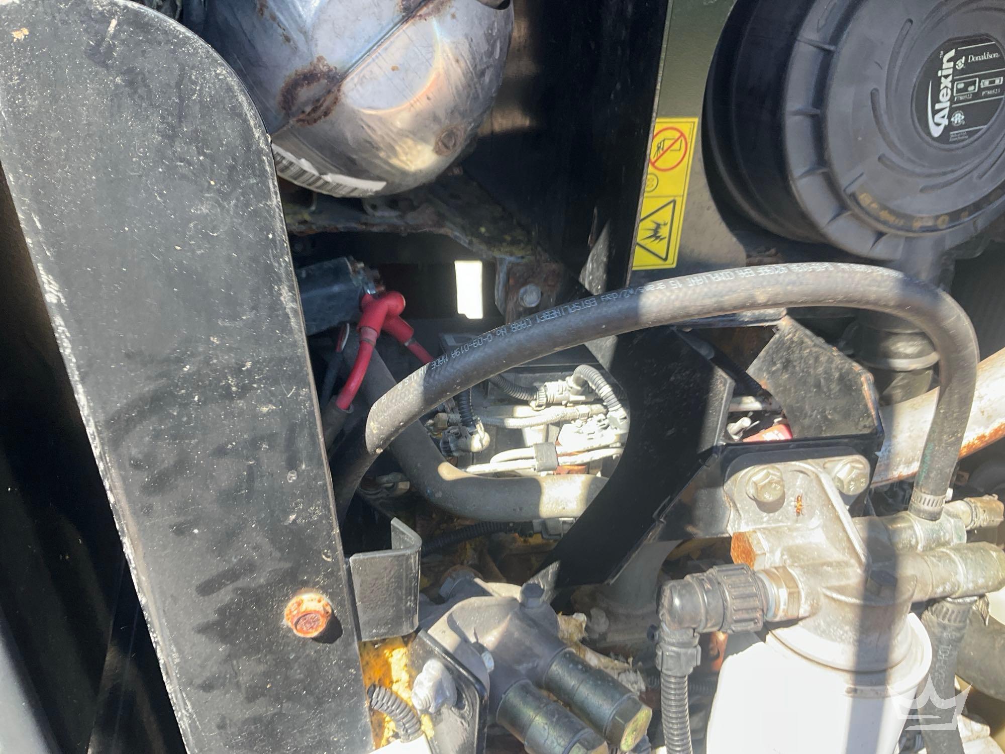 2015 Ditch Witch RT100