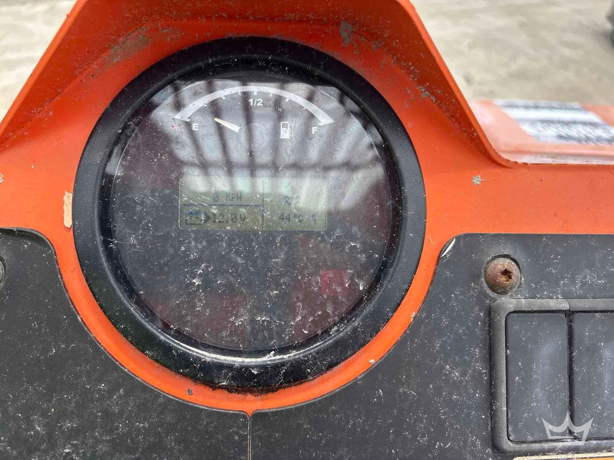 2019 JLG 6042