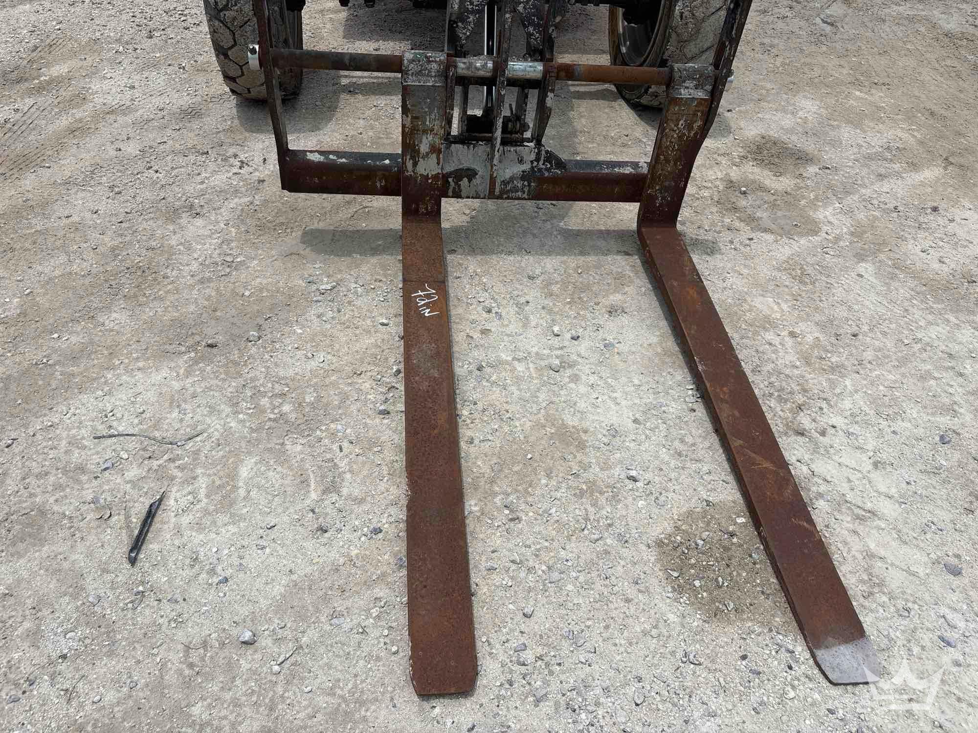 2019 JLG 6042