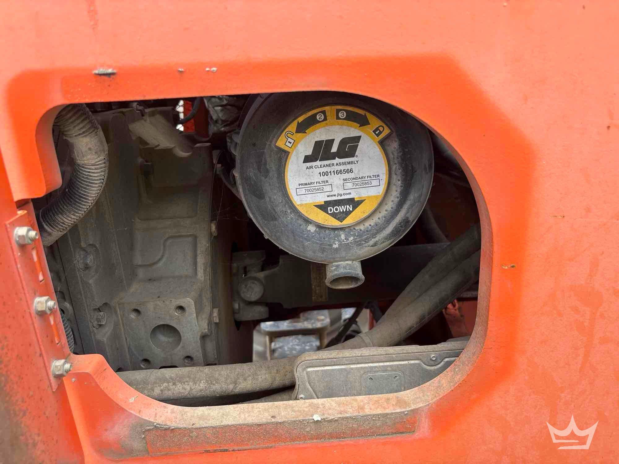 2019 JLG 6042