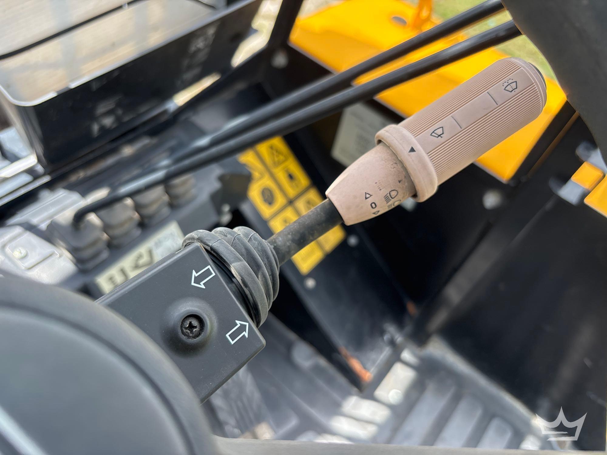 2020 JCB 930-4