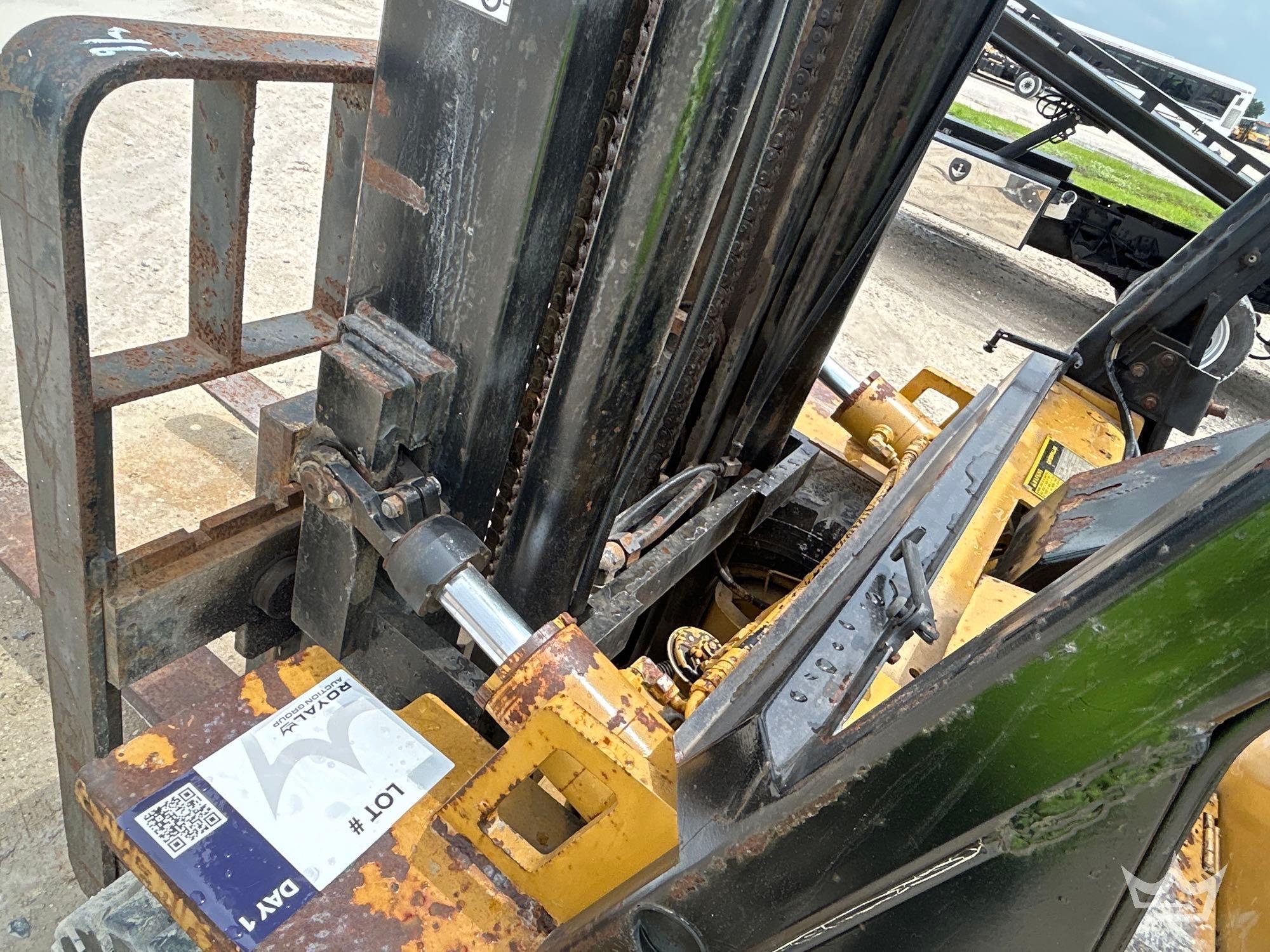 1992 Caterpillar VC110F