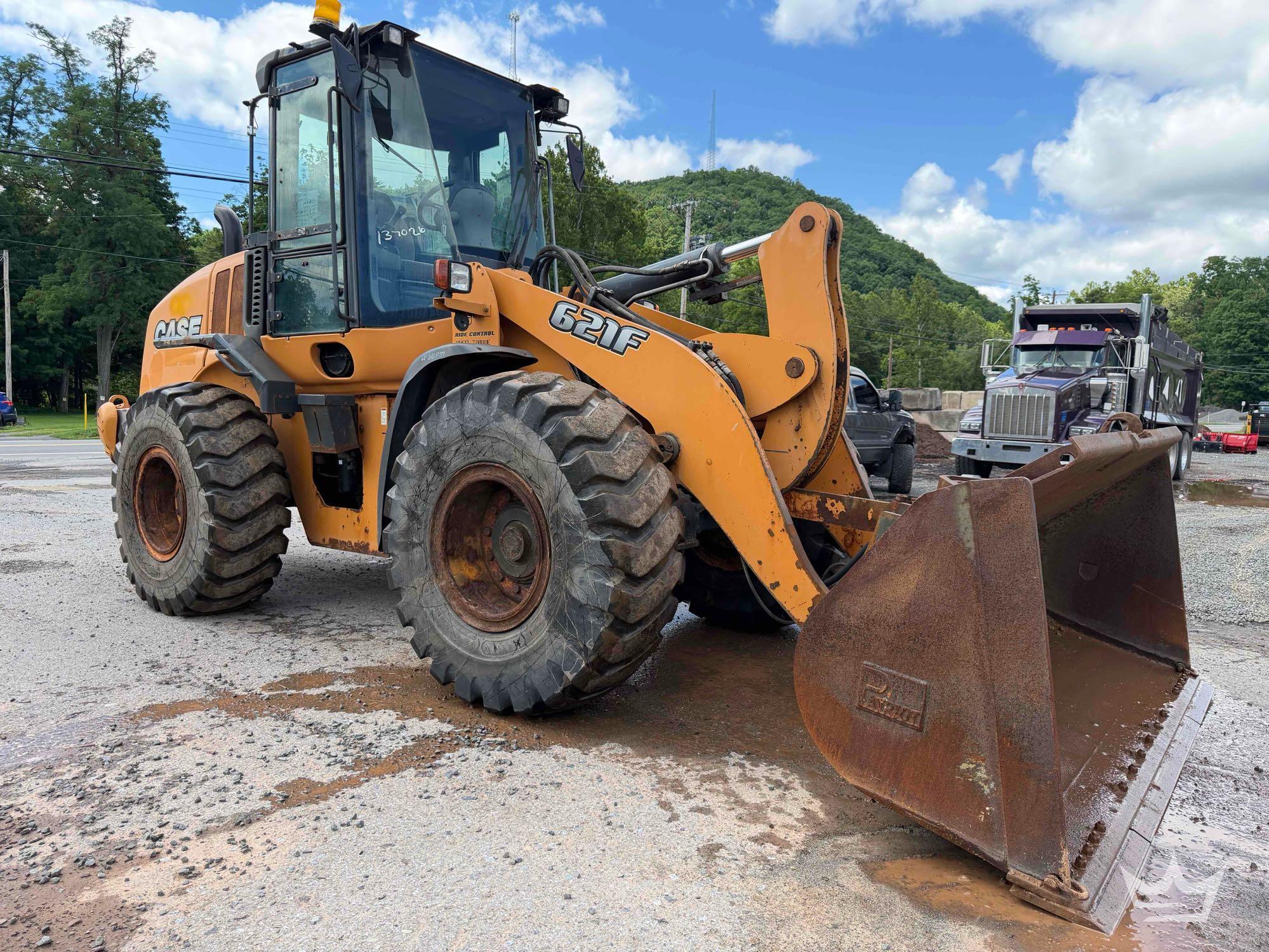 2013 Case 621F