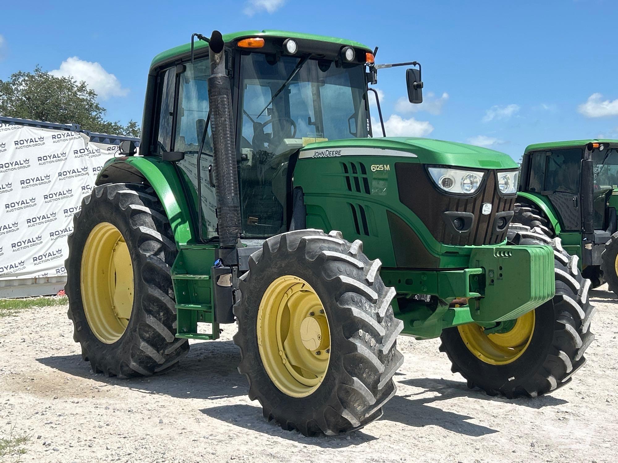 2014 John Deere 6125M