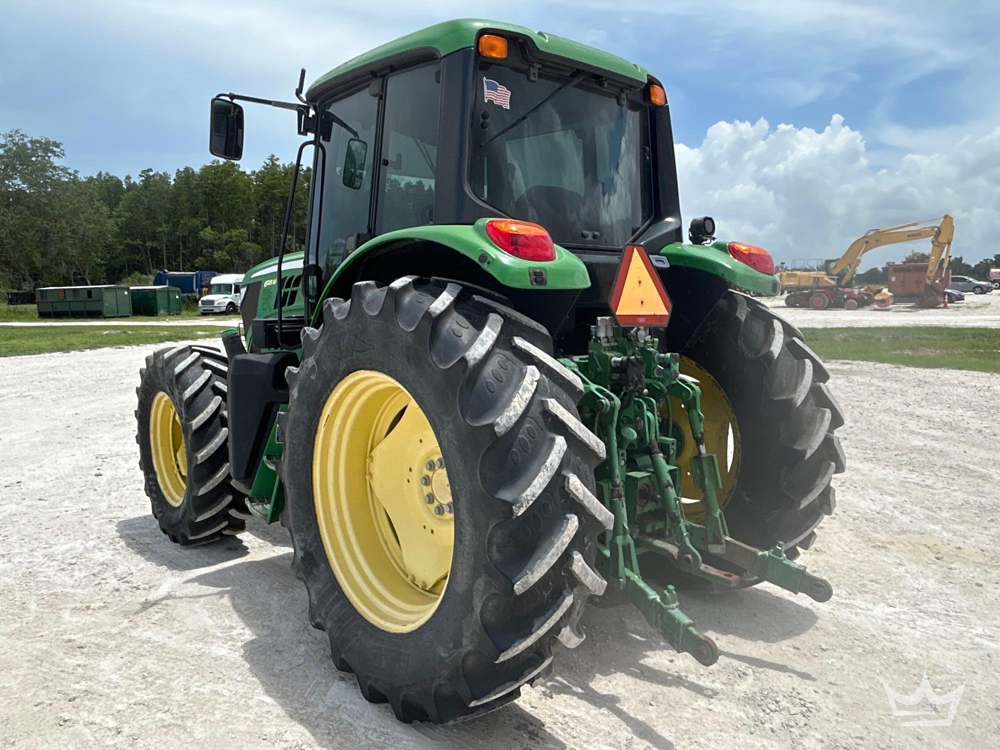 2014 John Deere 6125M