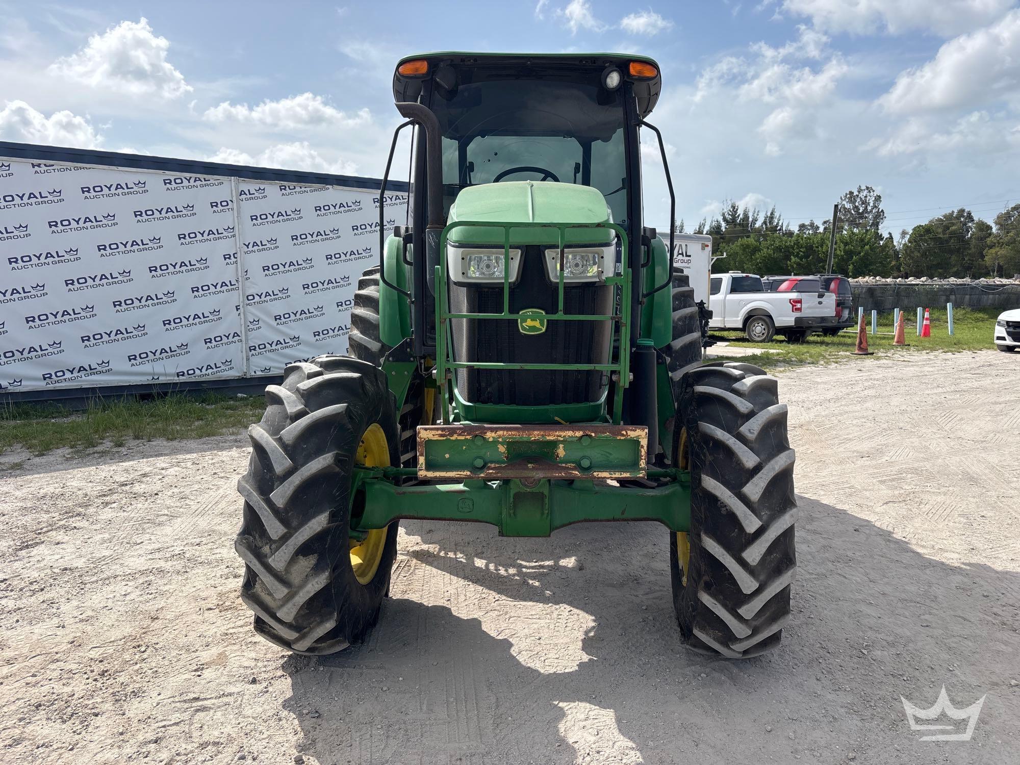 2015 John Deere 6115D