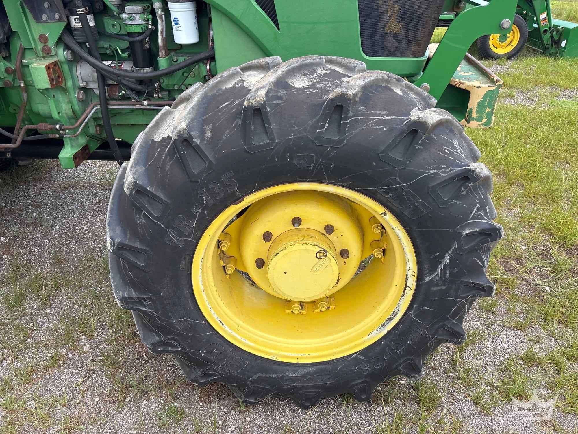 2015 John Deere 6115D