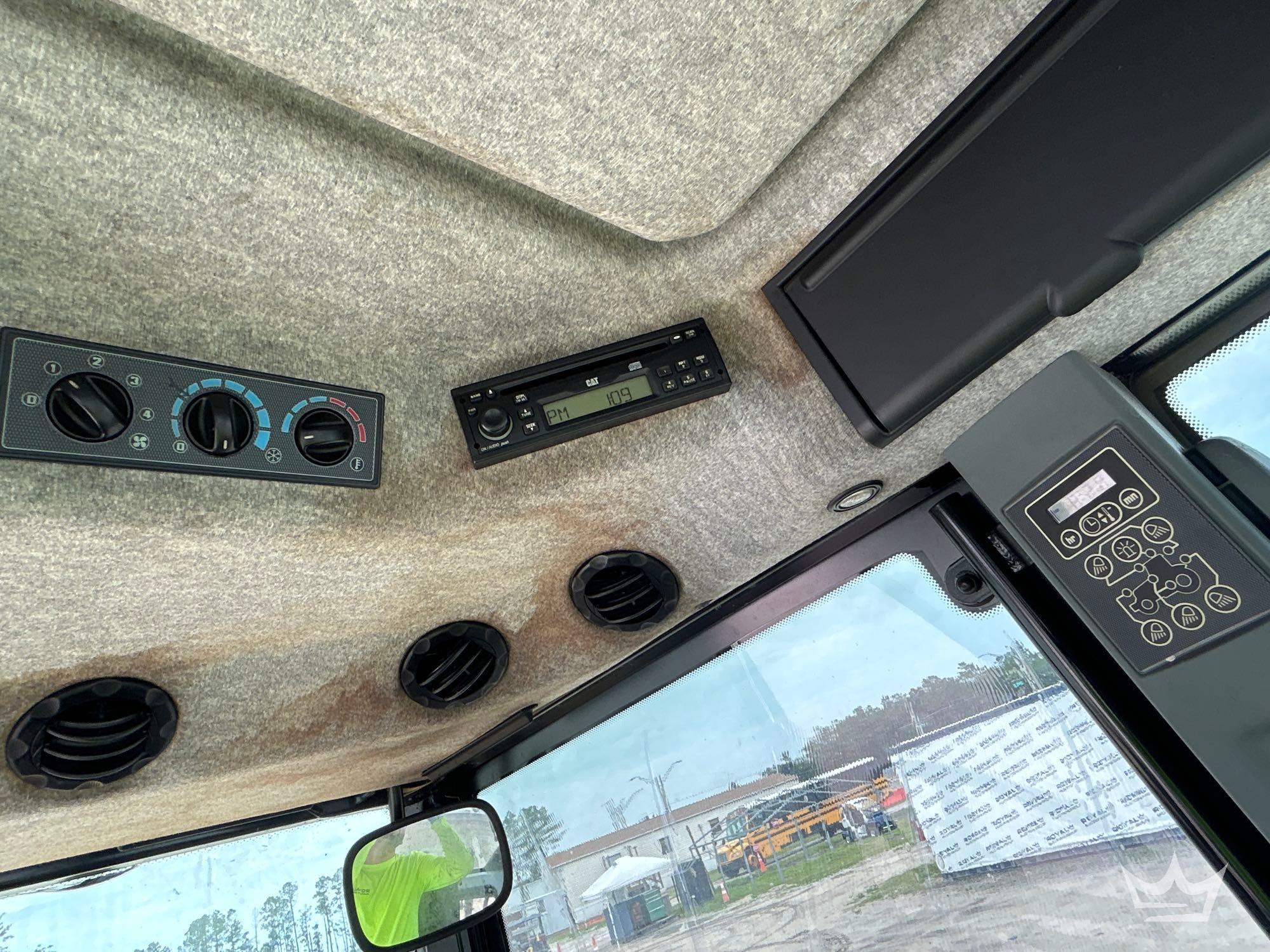 2008 Challenger MT545B
