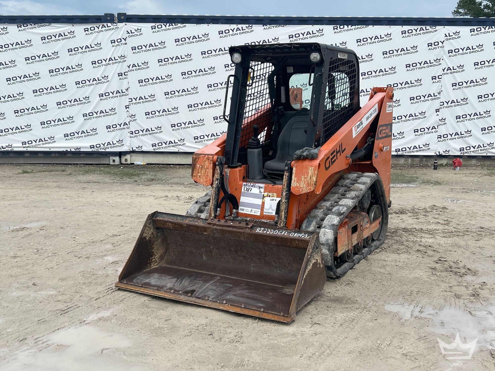 2021 Gehl RT135