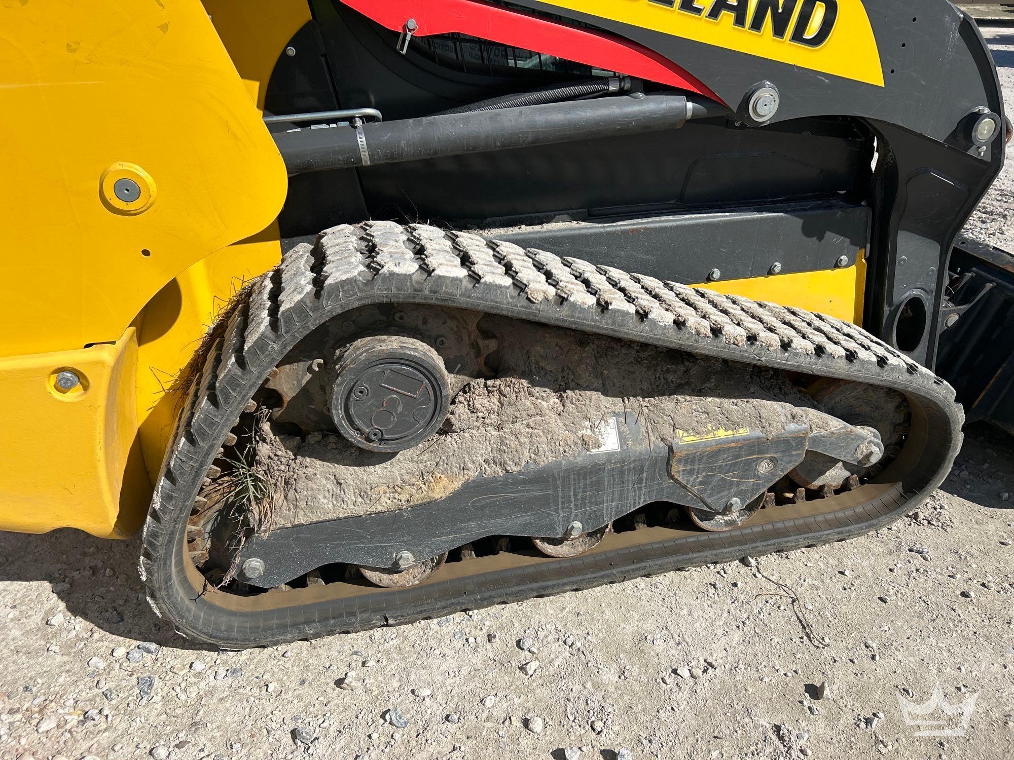 2023 New Holland C327