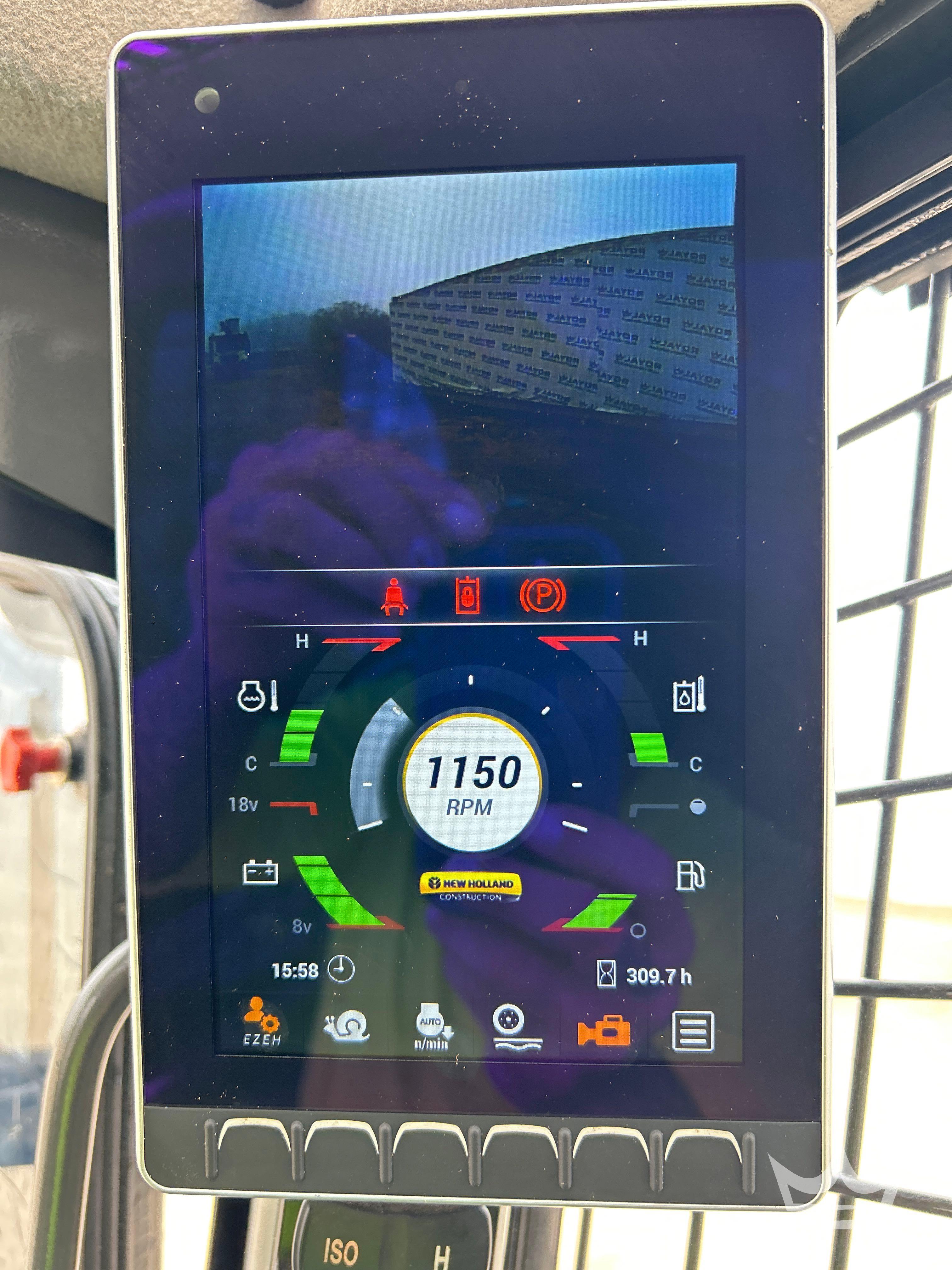 2023 New Holland C327