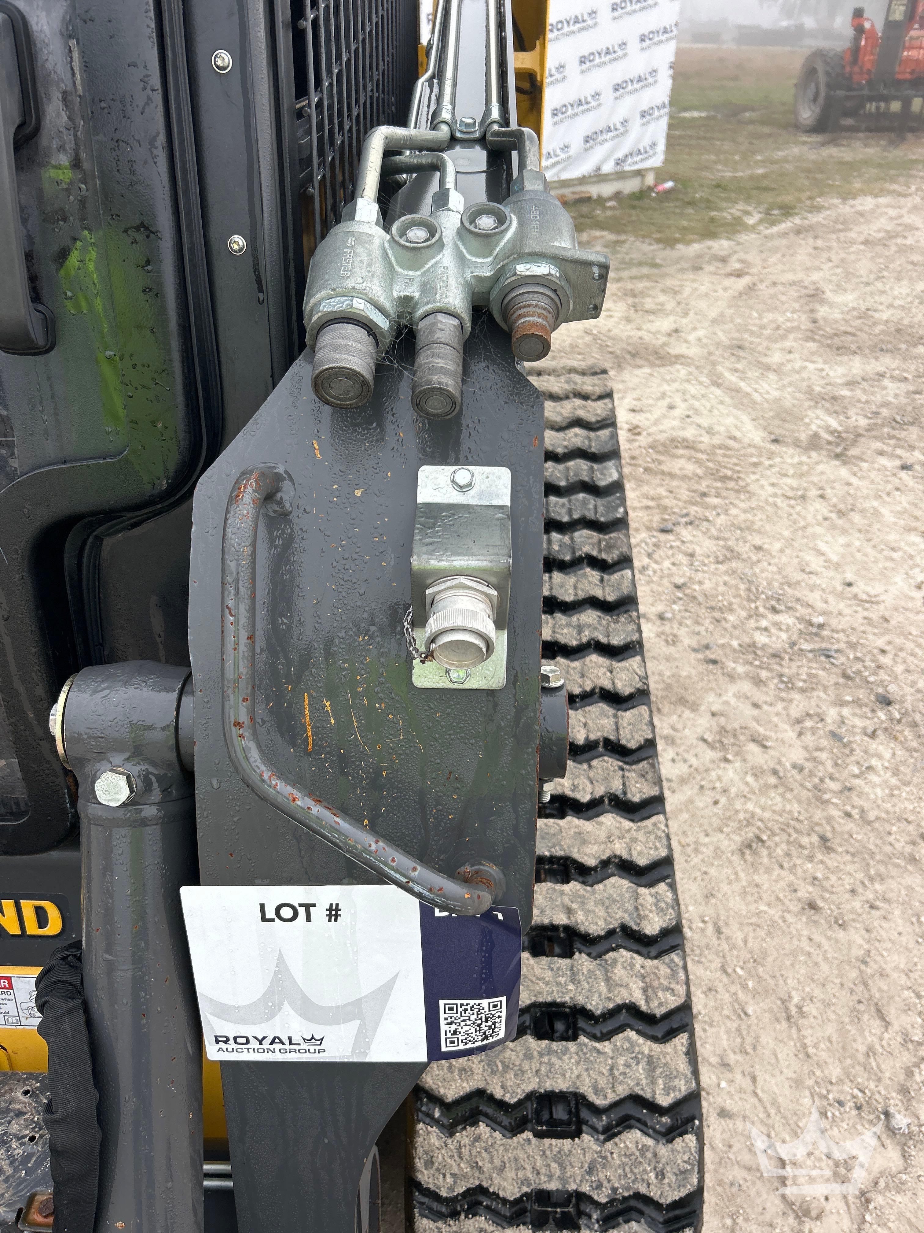 2023 New Holland C327