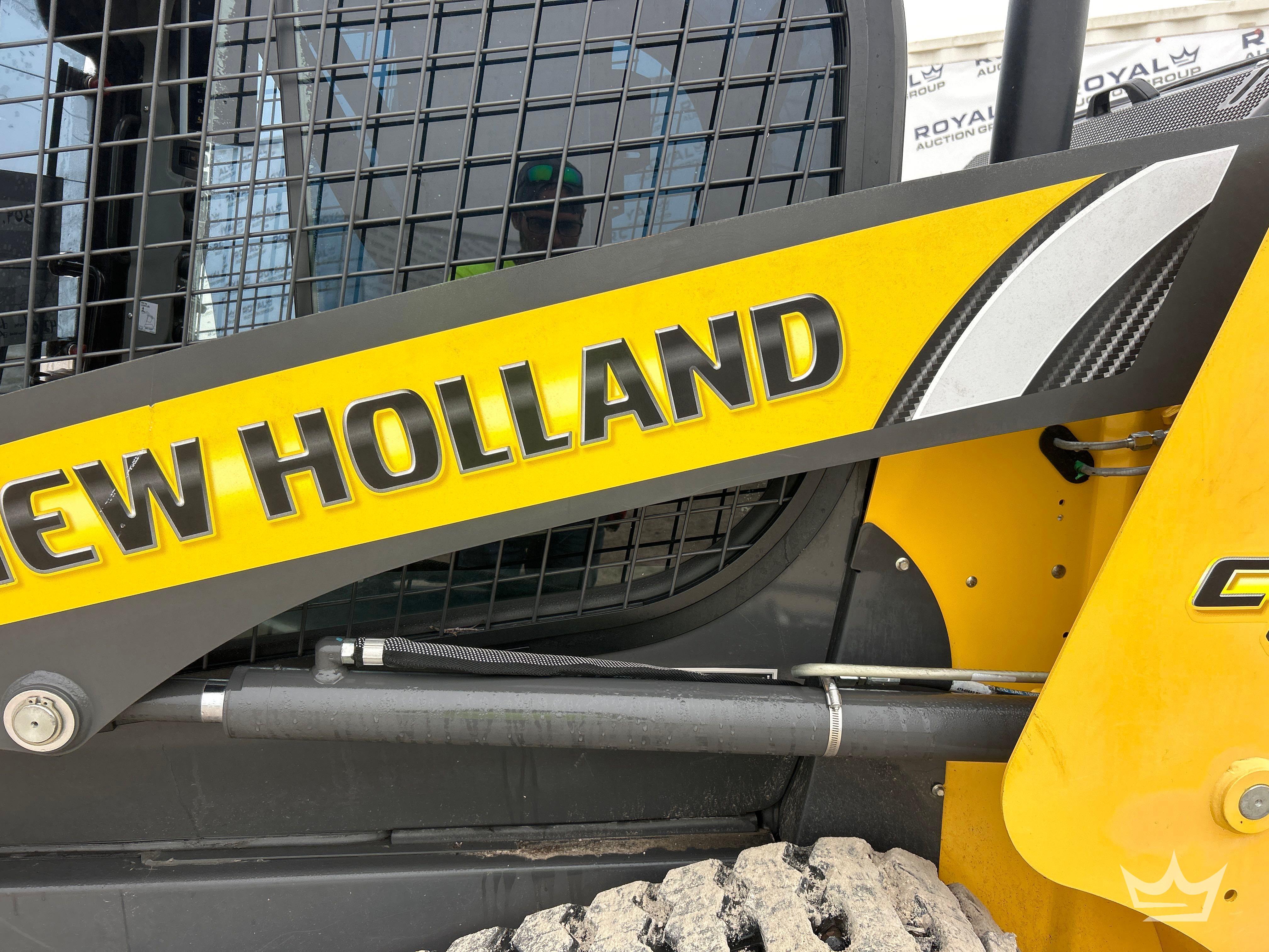 2023 New Holland C327