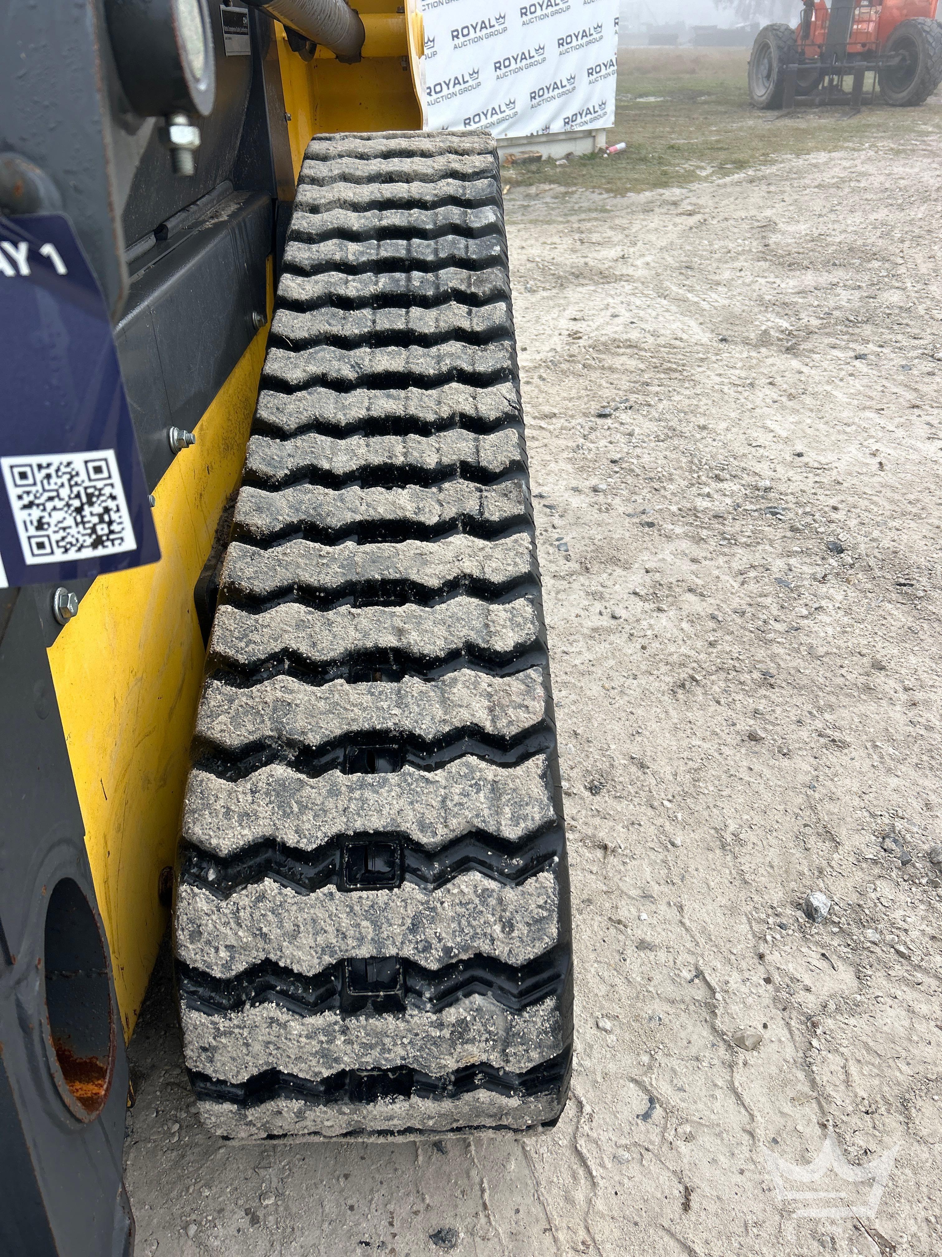 2023 New Holland C327