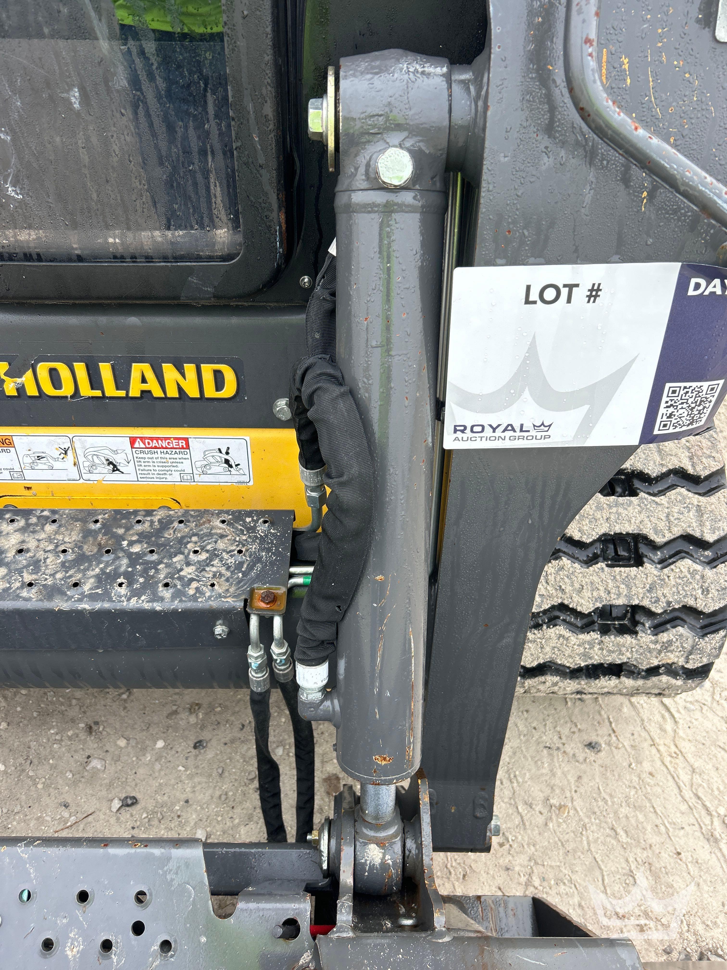 2023 New Holland C327