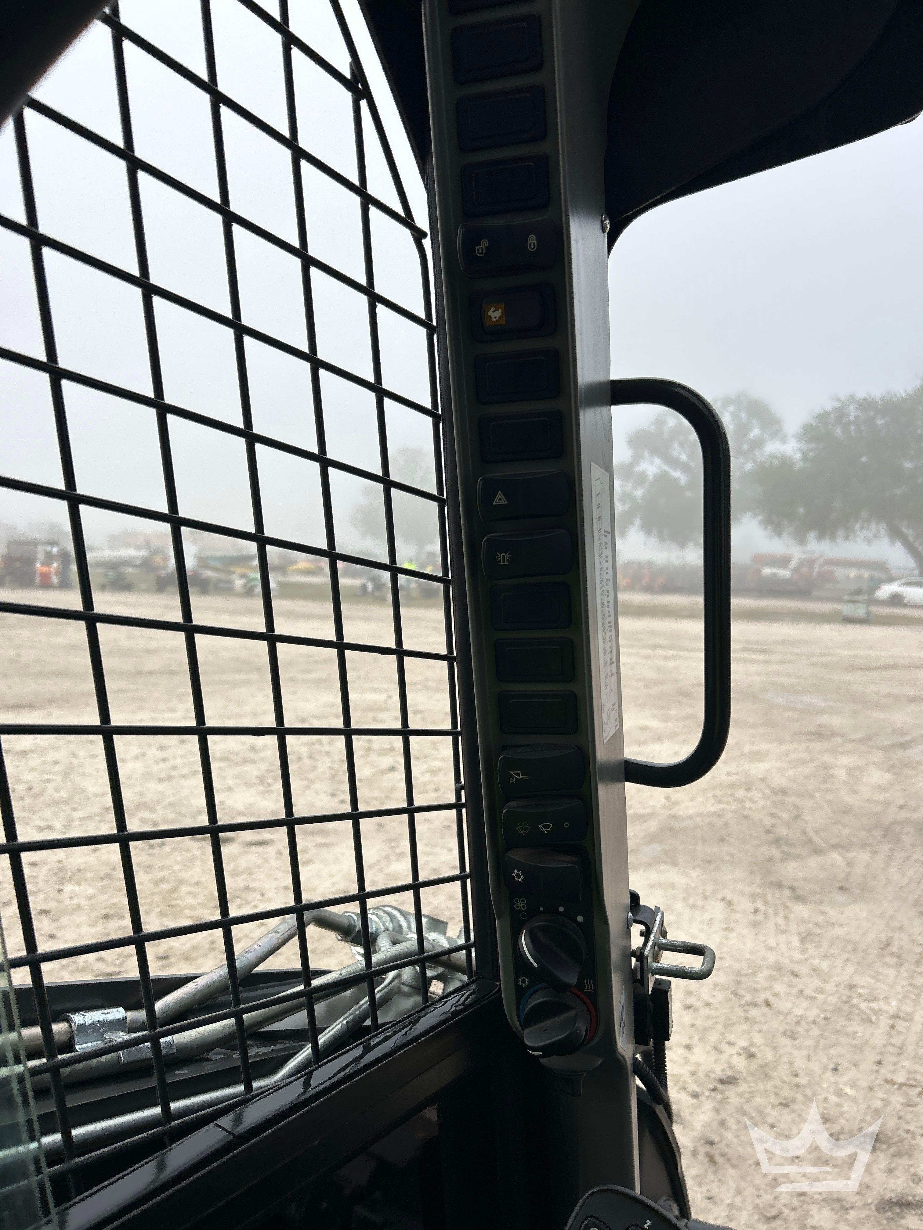 2023 New Holland C327
