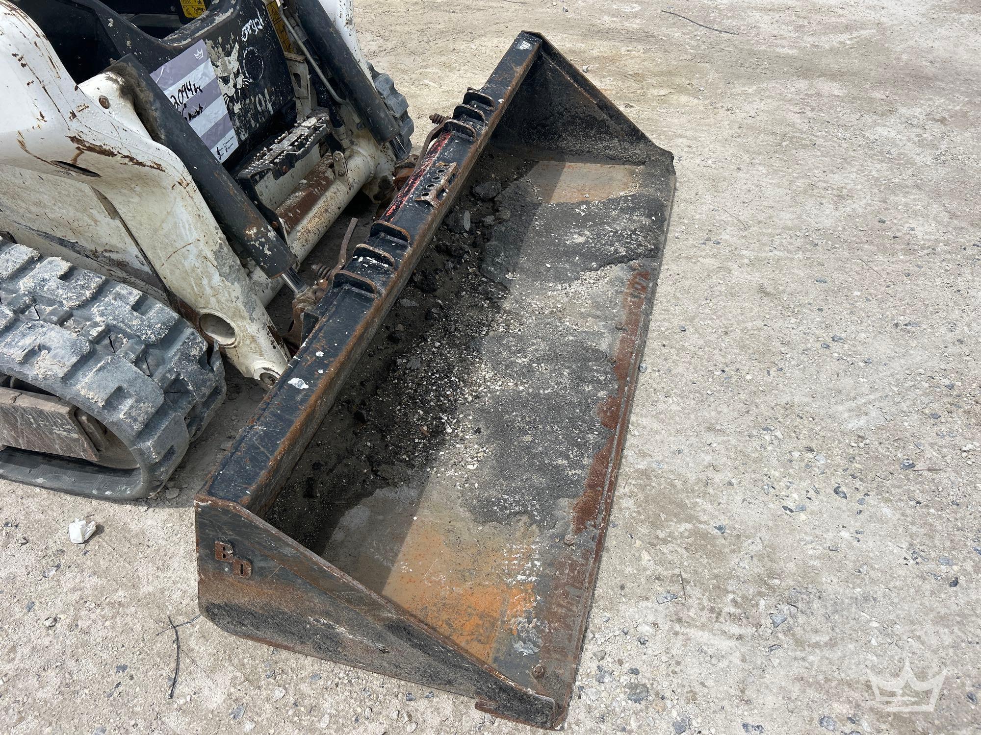 2023 New Holland C327