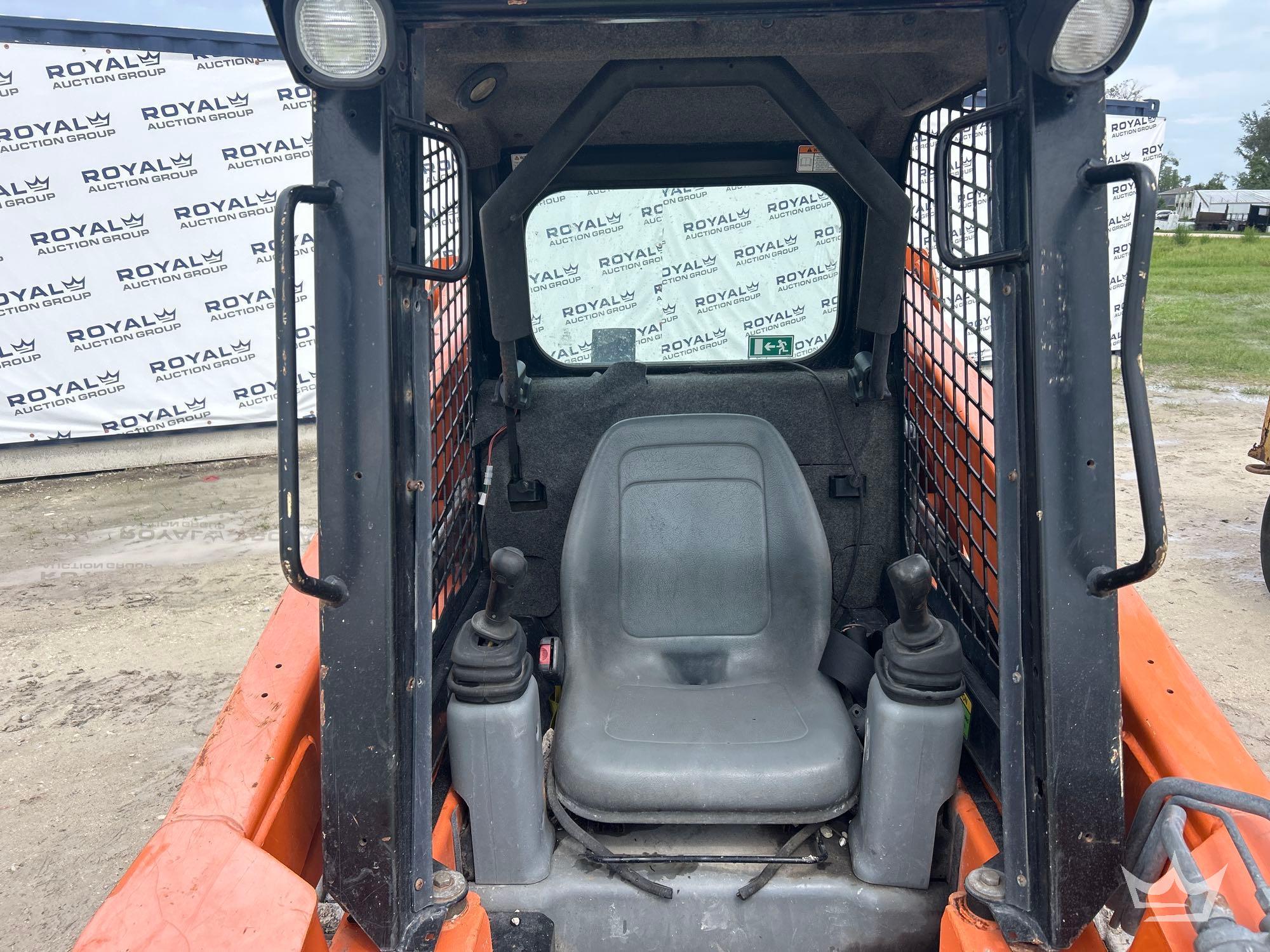 2021 Gehl RT135